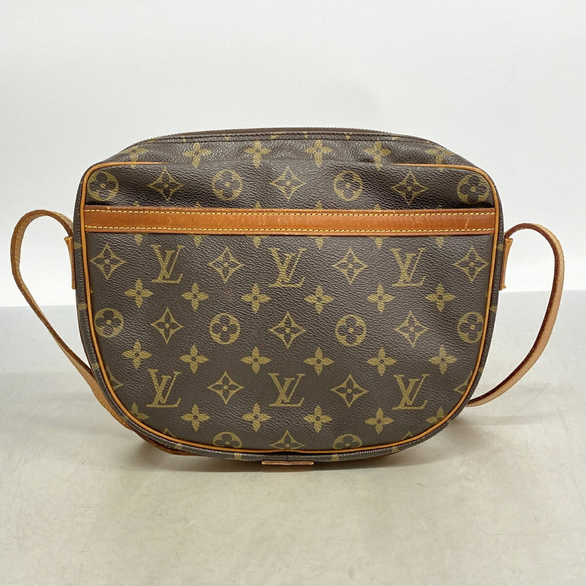 Louis Vuitton Brown Shoulder Bag (Pre-Owned)