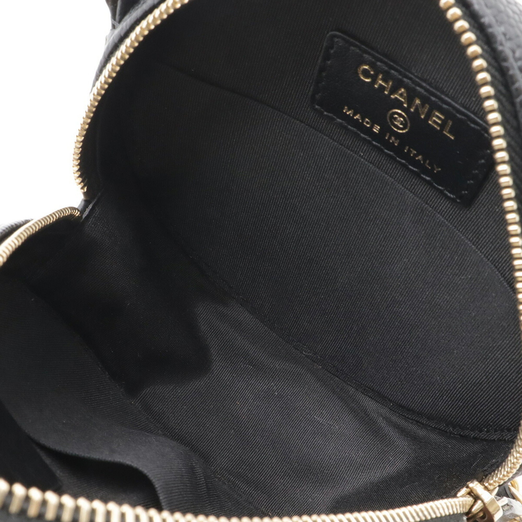 Chanel Black Grained Calfskin Pochette (Pre-Owned)