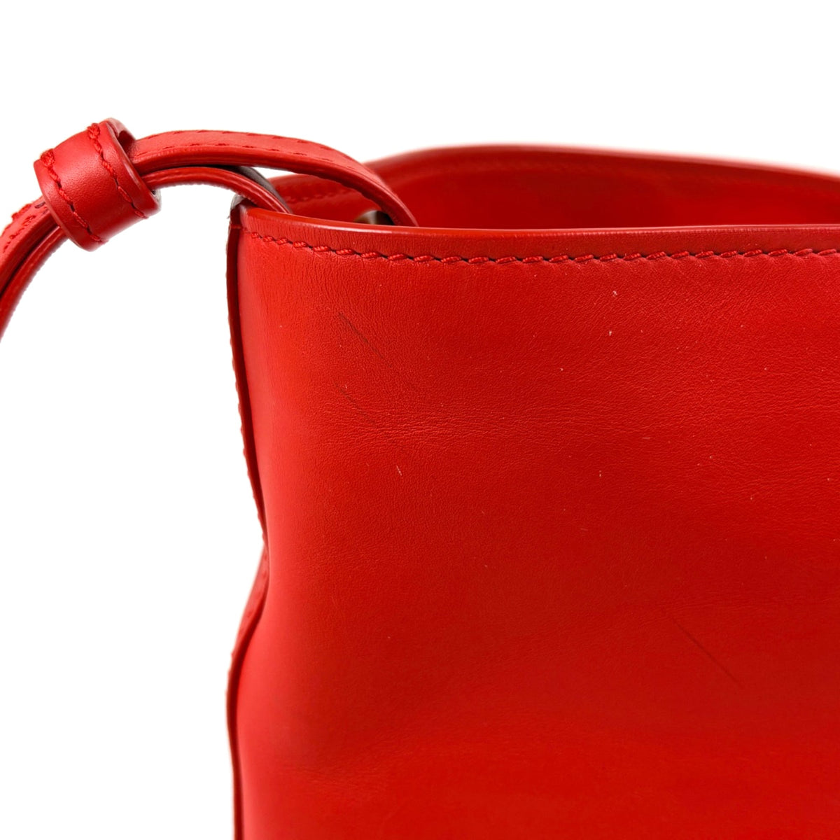 Bottega Veneta Red Color Leather Shoulder Bag (Pre-Owned)