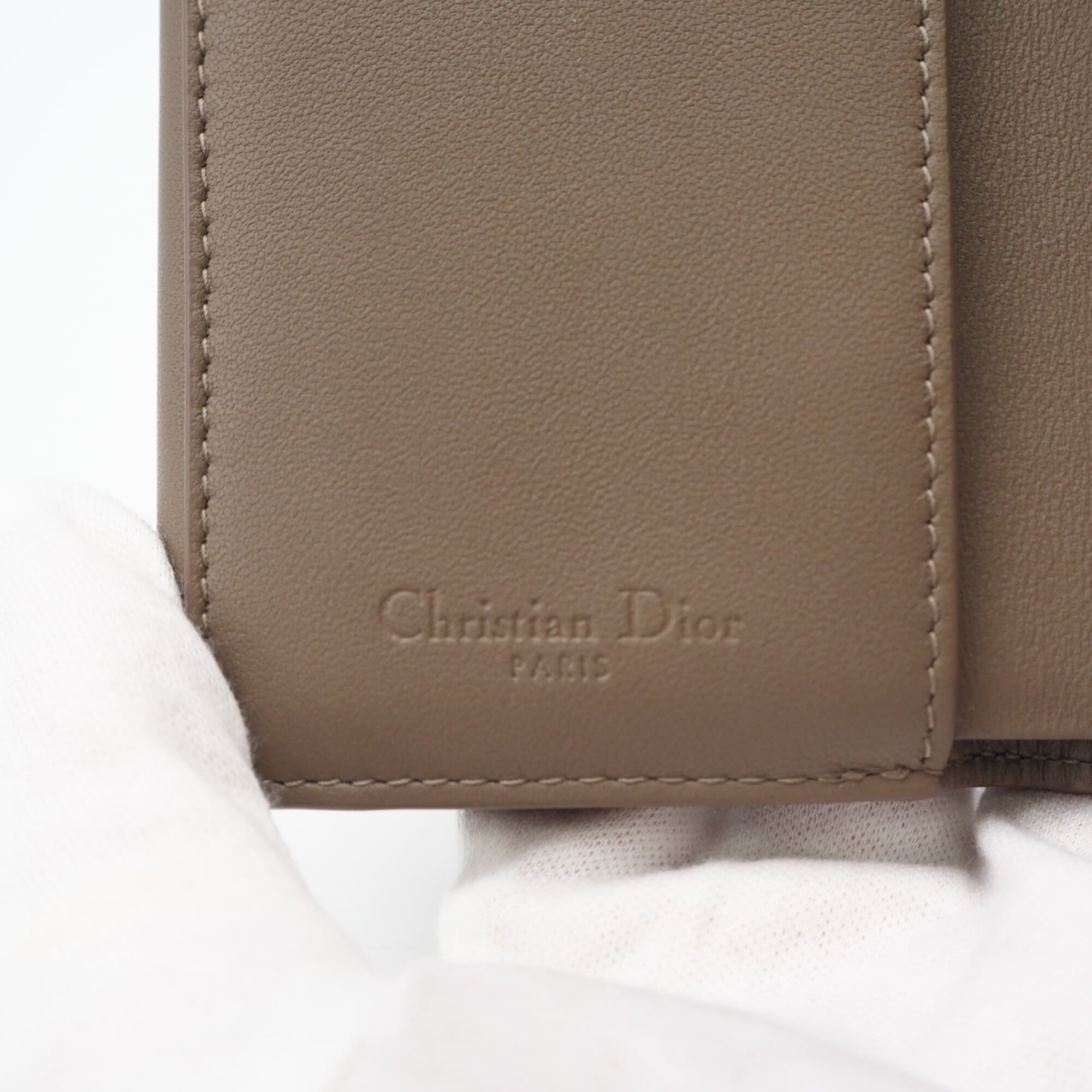 Christian Dior Lady Dior Beige Leather Wallet (Tri-Fold) (Pre-Owned)