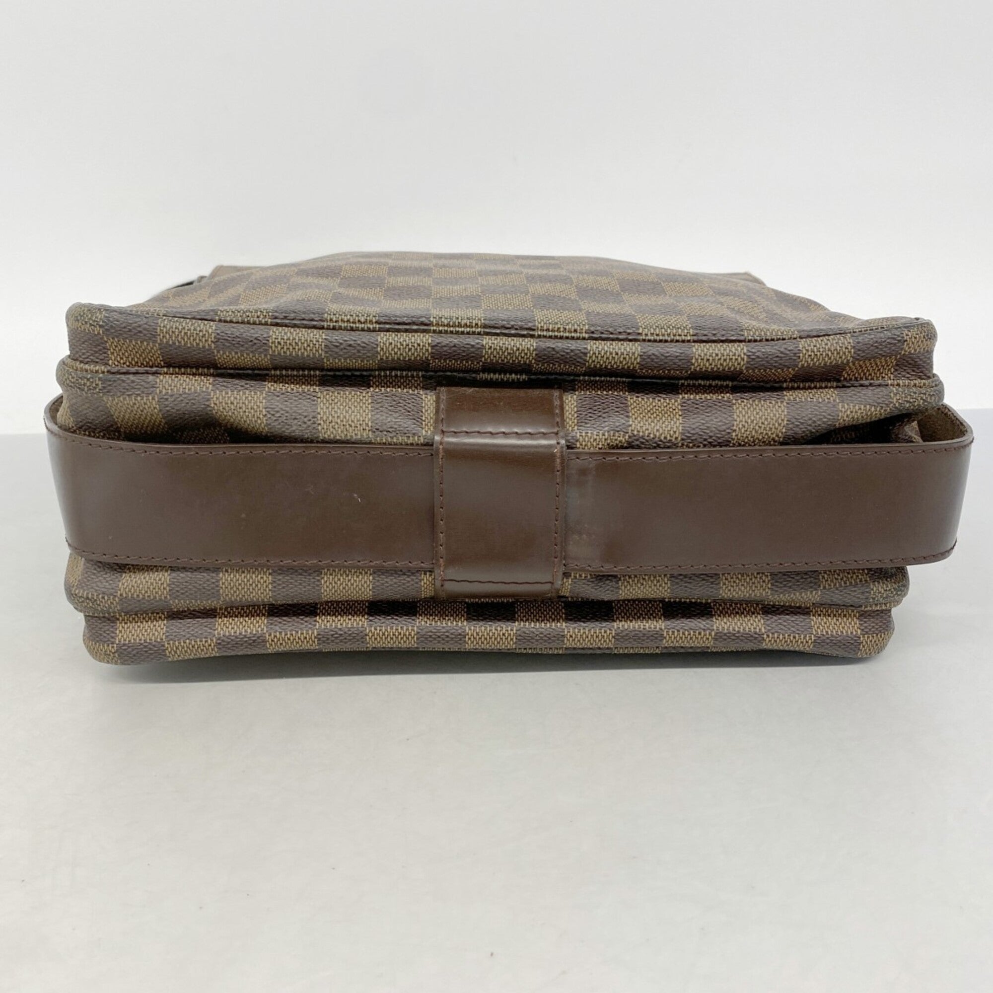 Louis Vuitton Ebene Shoulder Bag (Pre-Owned)