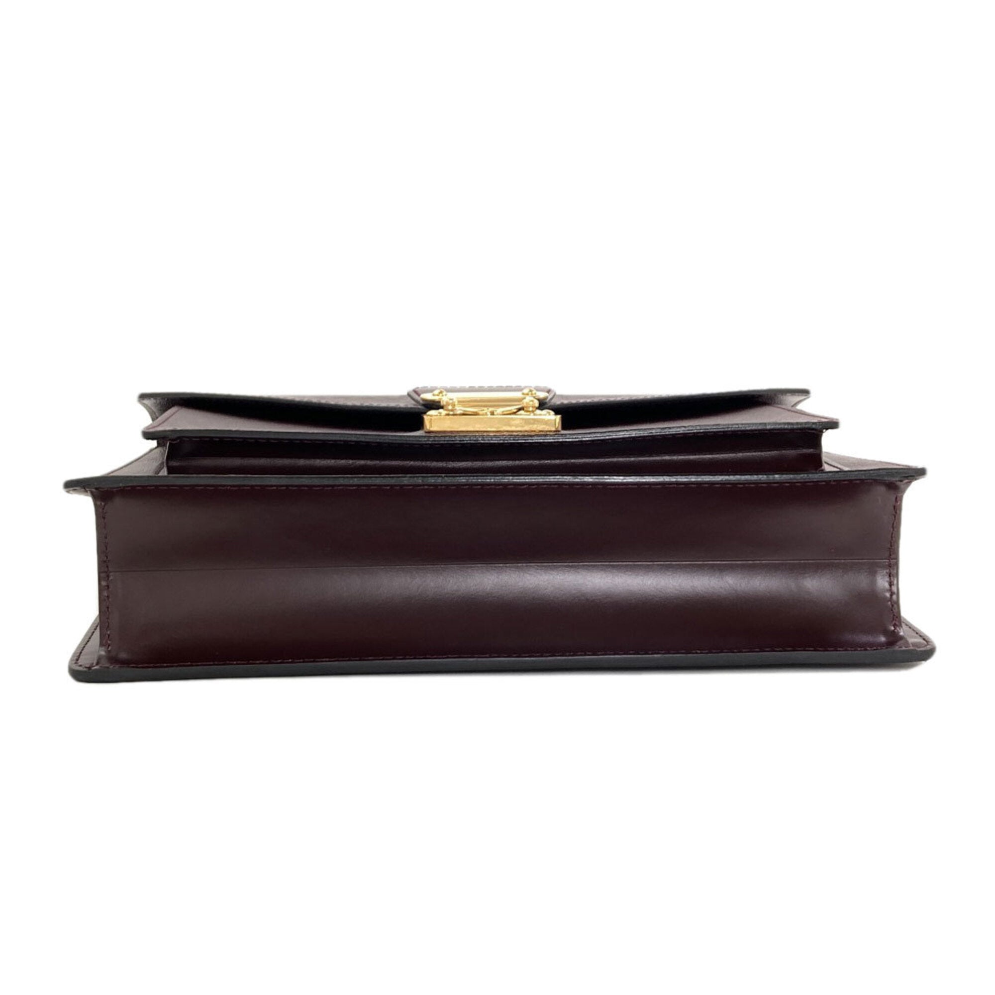 Louis Vuitton Taiga Acajou Taiga Leather Handbag (Pre-Owned)