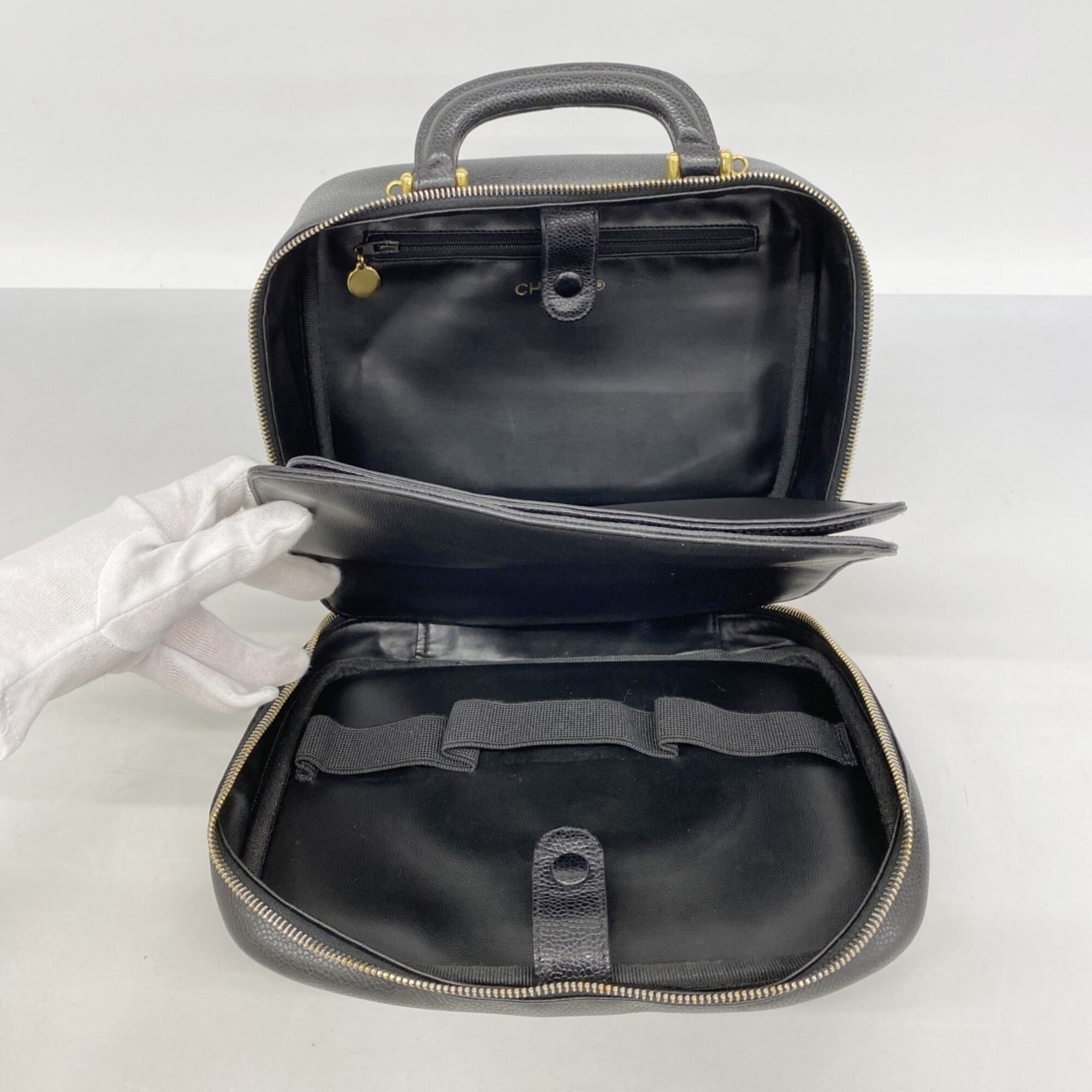 Chanel Black Grained Calfskin Vanity Bag (Pre-Owned)