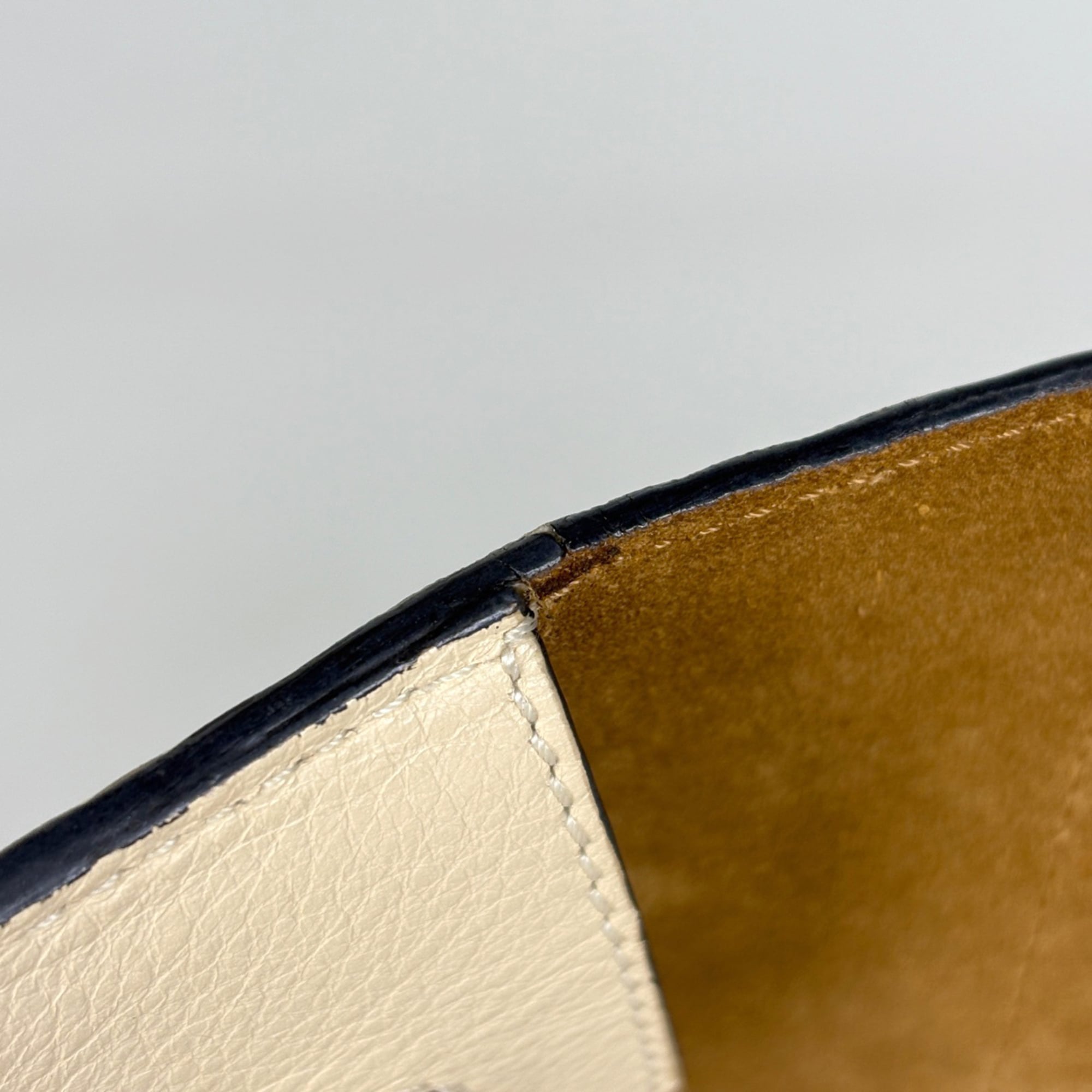 Loewe Ivory Leather Tote Bag (Pre-Owned)