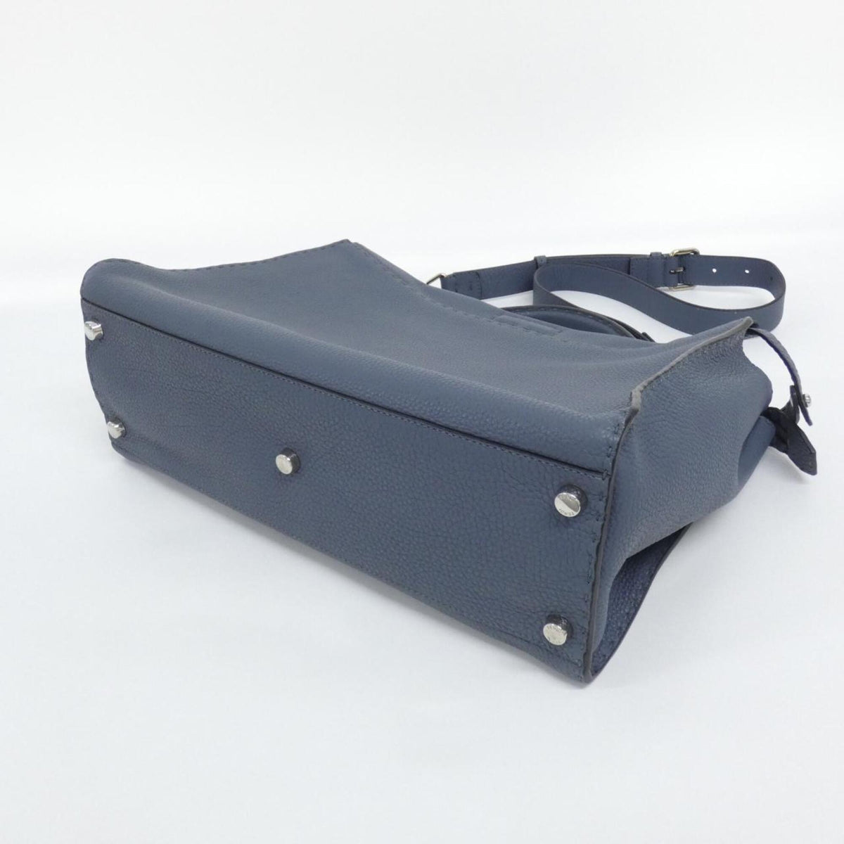 Fendi Blue Light Blue Leather Handbag (Pre-Owned)