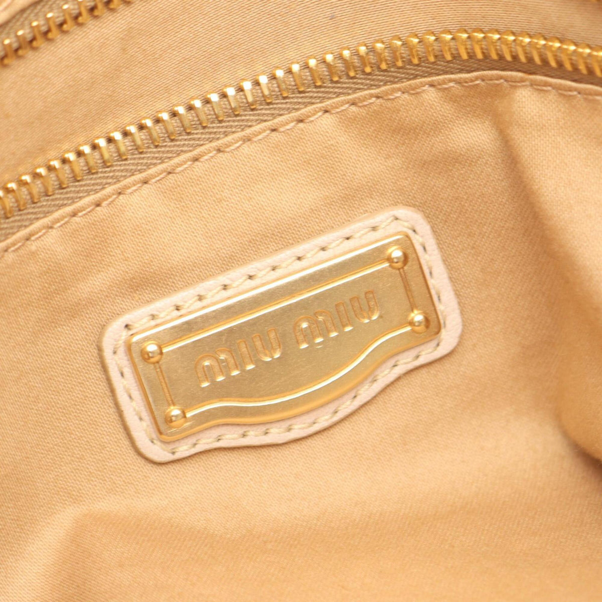 Miu Miu Ivory Leather Boston Bag Handbag (Pre-Owned)