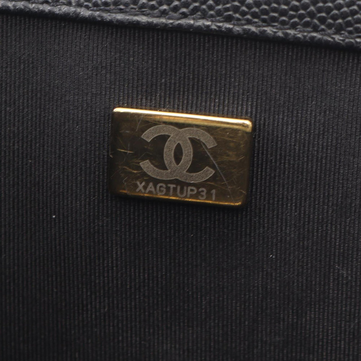 Chanel Black Grained Calfskin Handbag Shoulder Bag (Pre-Owned)