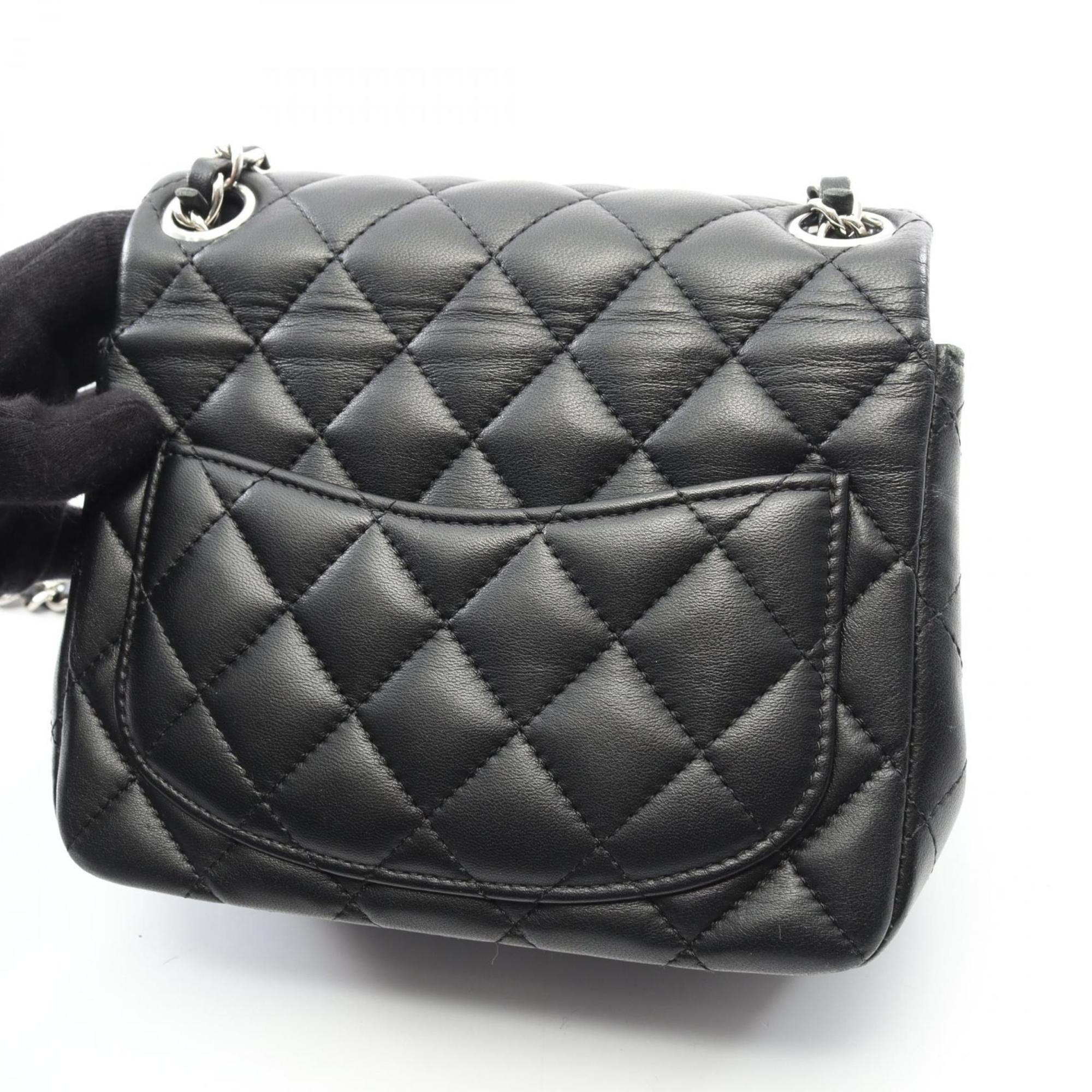 Chanel Black Leather Handbag Shoulder Bag (Pre-Owned)