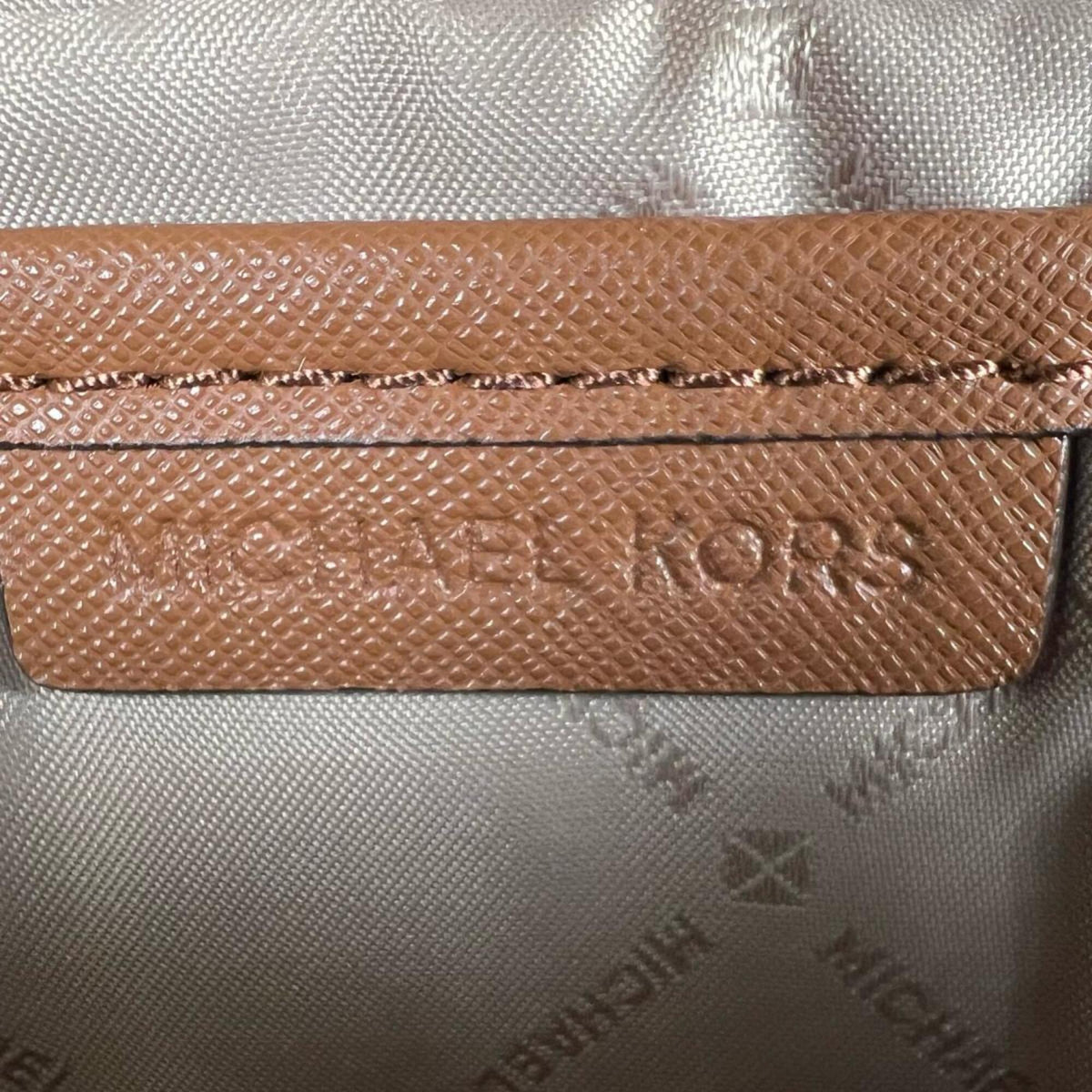 Michael Kors Brown Leather Shoulder Bag Weekend Bag (Pre-Owned)