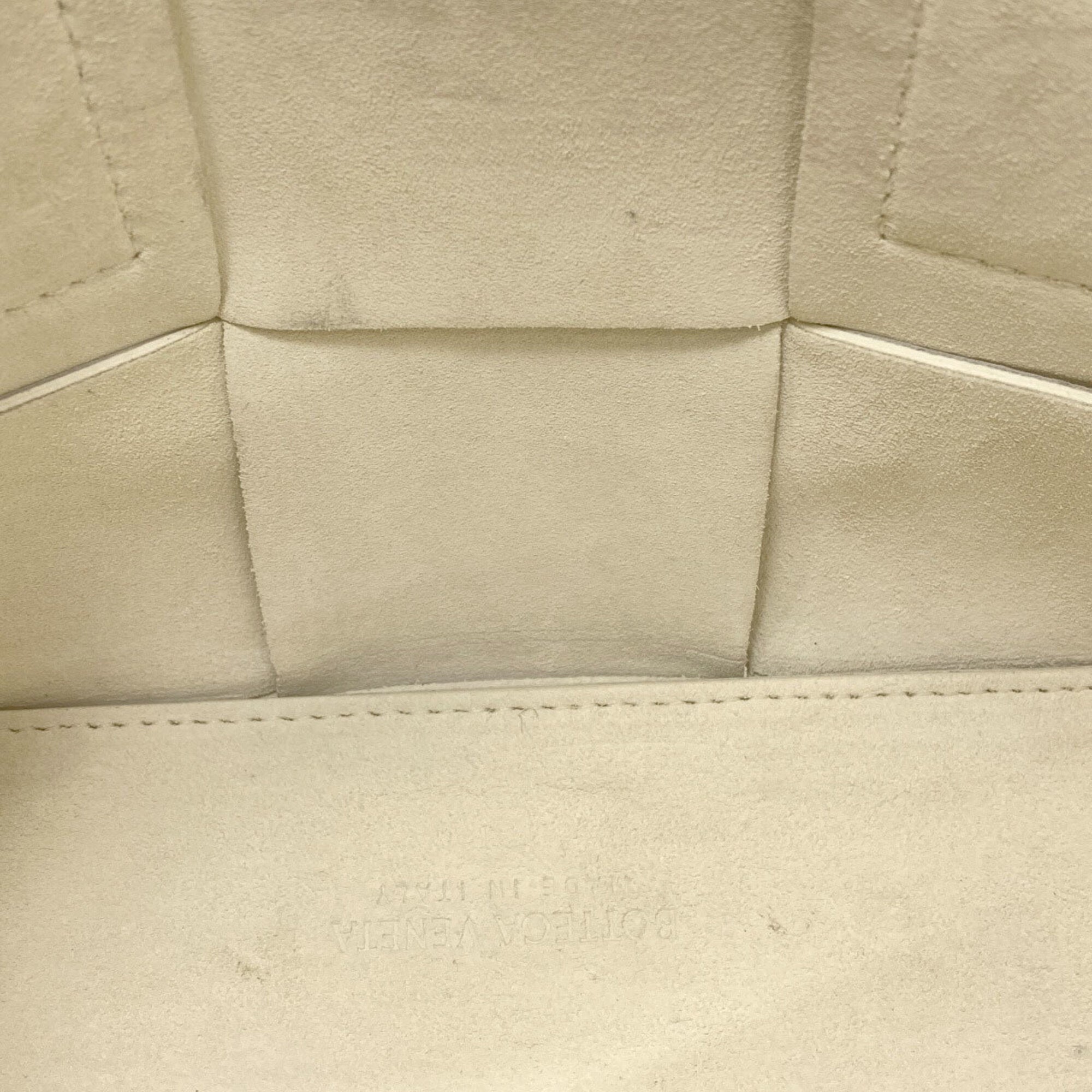 Bottega Veneta White Leather Handbag Pouch (Pre-Owned)