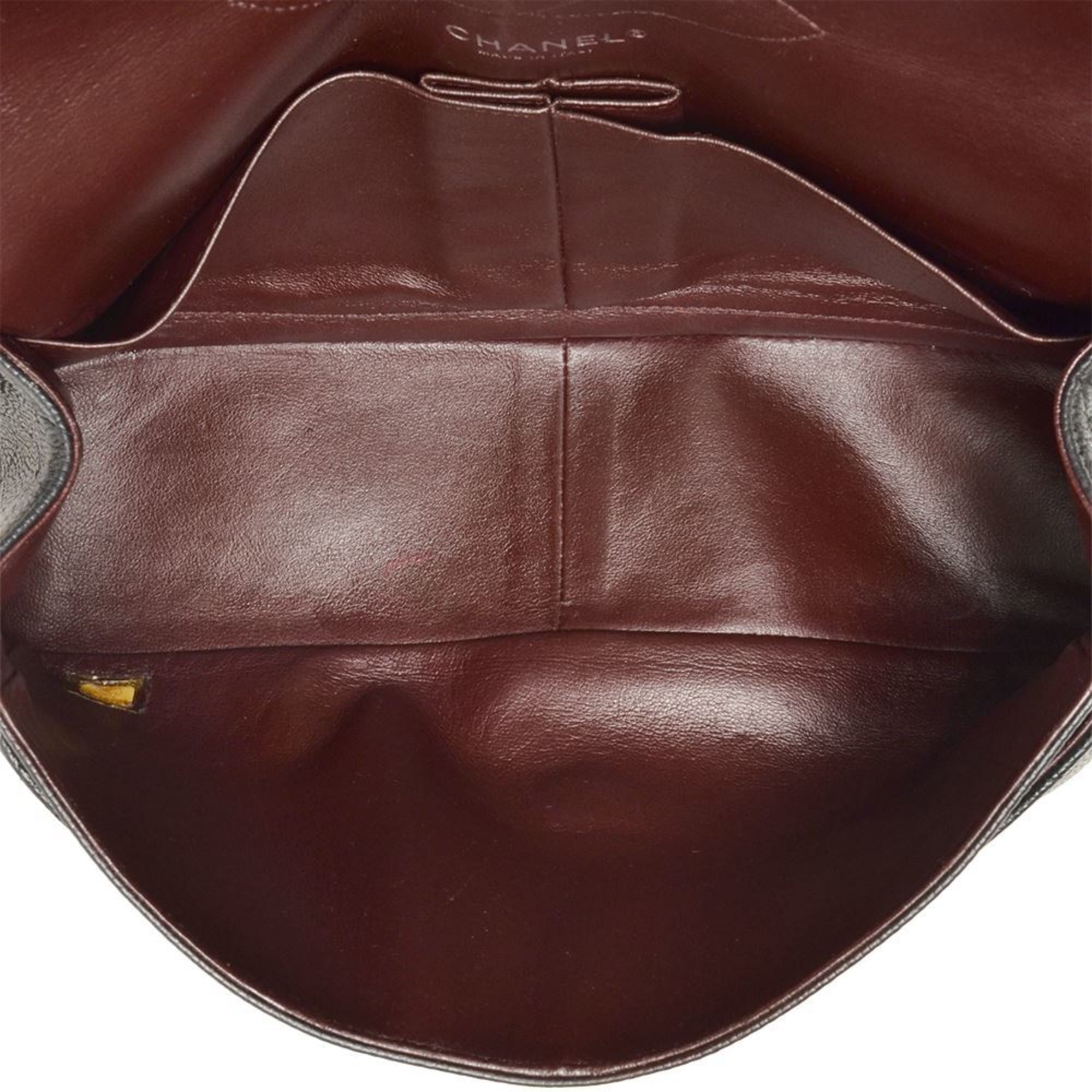 Chanel Black Grained Calfskin Shoulder Bag (Pre-Owned)