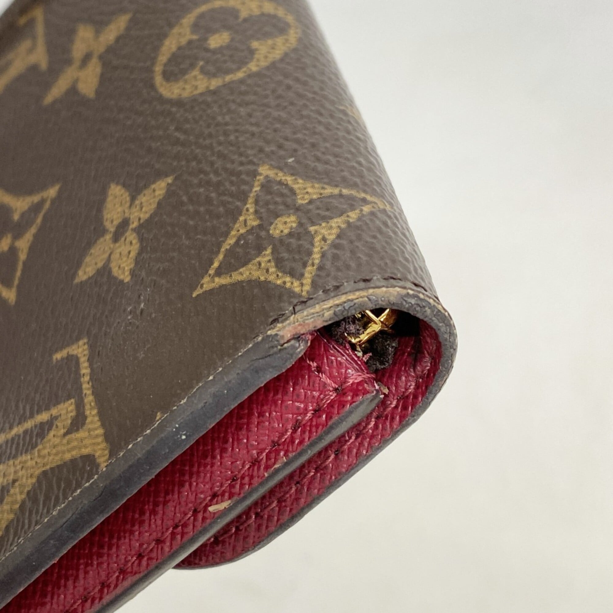 Louis Vuitton Fuchsia Coin Purse/Coin Case (Pre-Owned)