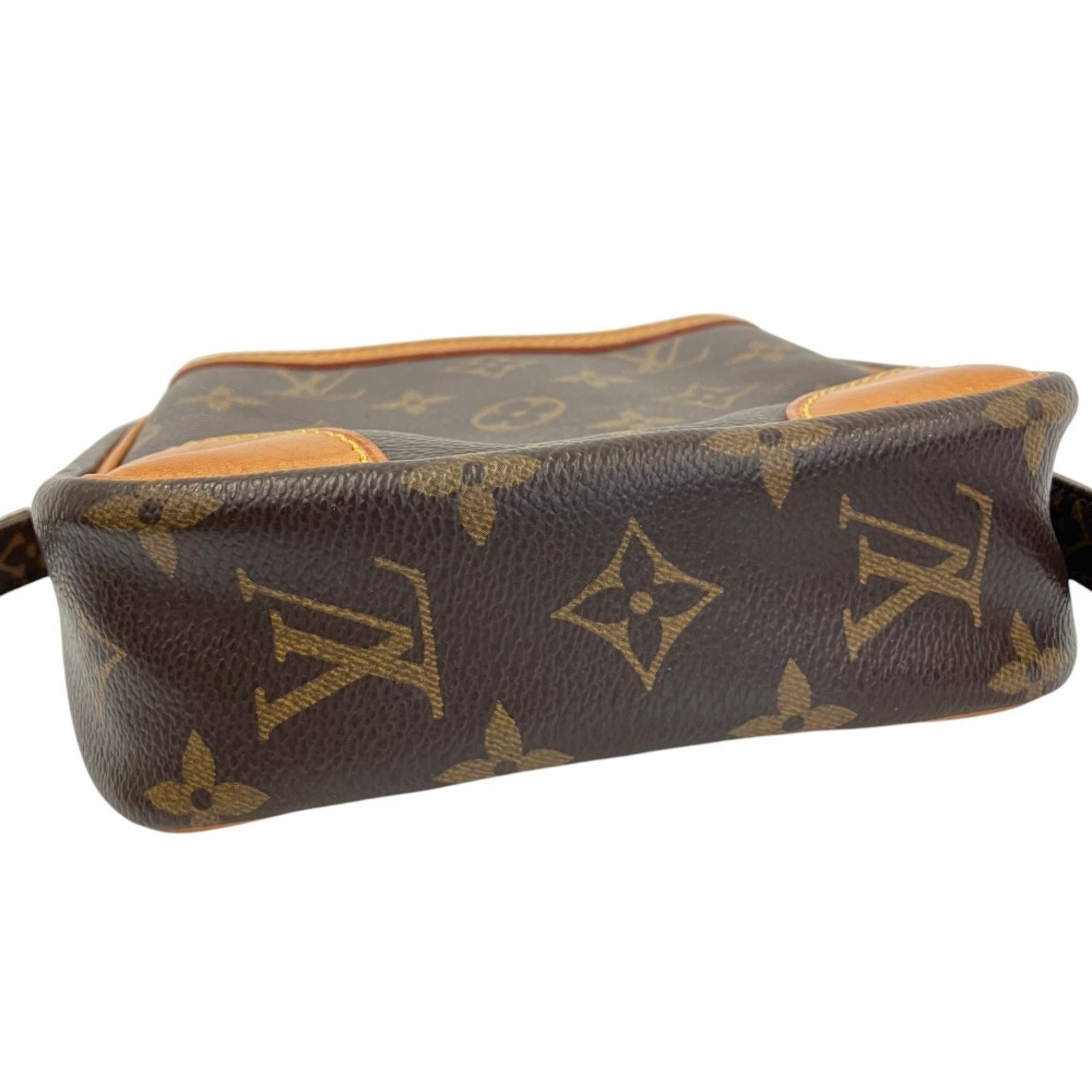 Louis Vuitton Brown Monogram Monogram Shoulder Bag (Pre-Owned)