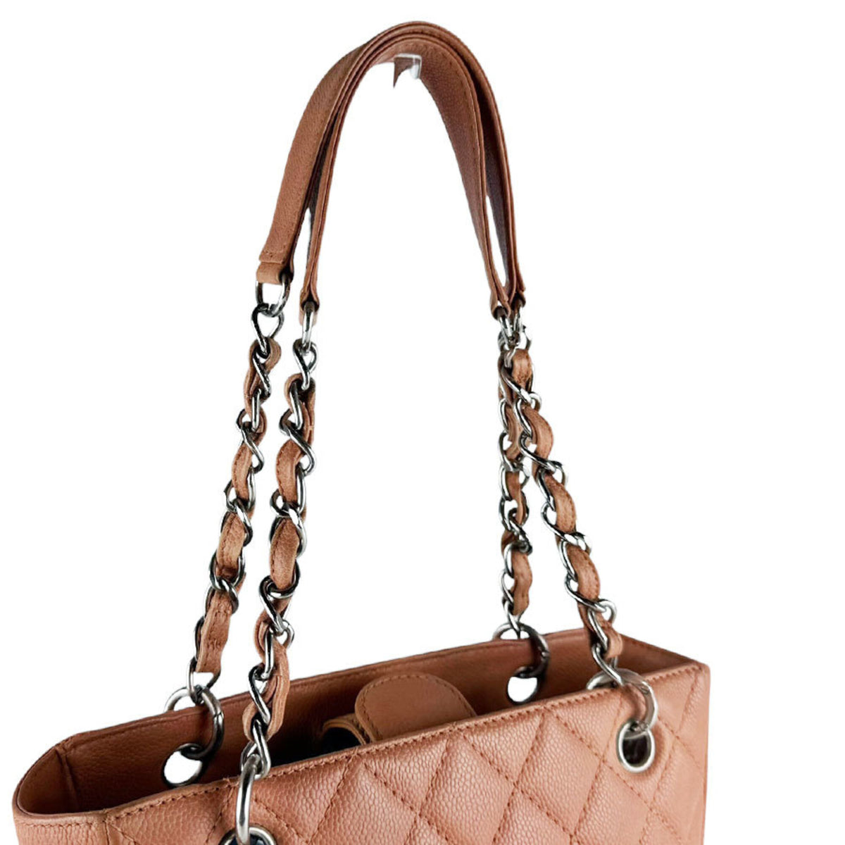 Chanel Pink Grained Calfskin Handbag (Pre-Owned)