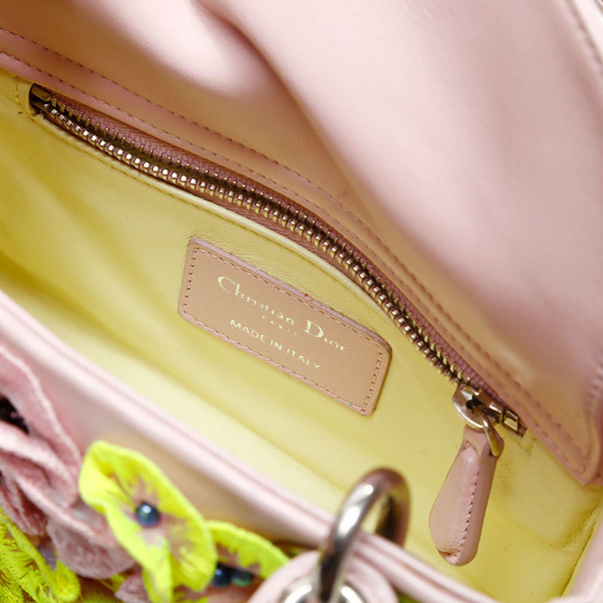 Christian Dior Pink Shoulder Bag (Pre-Owned)
