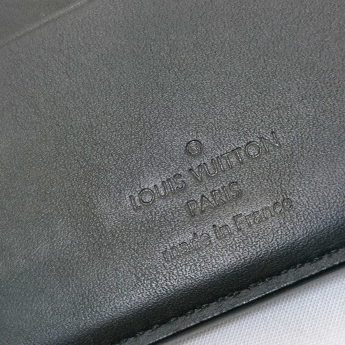 Louis Vuitton Black Leather Wallet (Bi-Fold) (Pre-Owned)