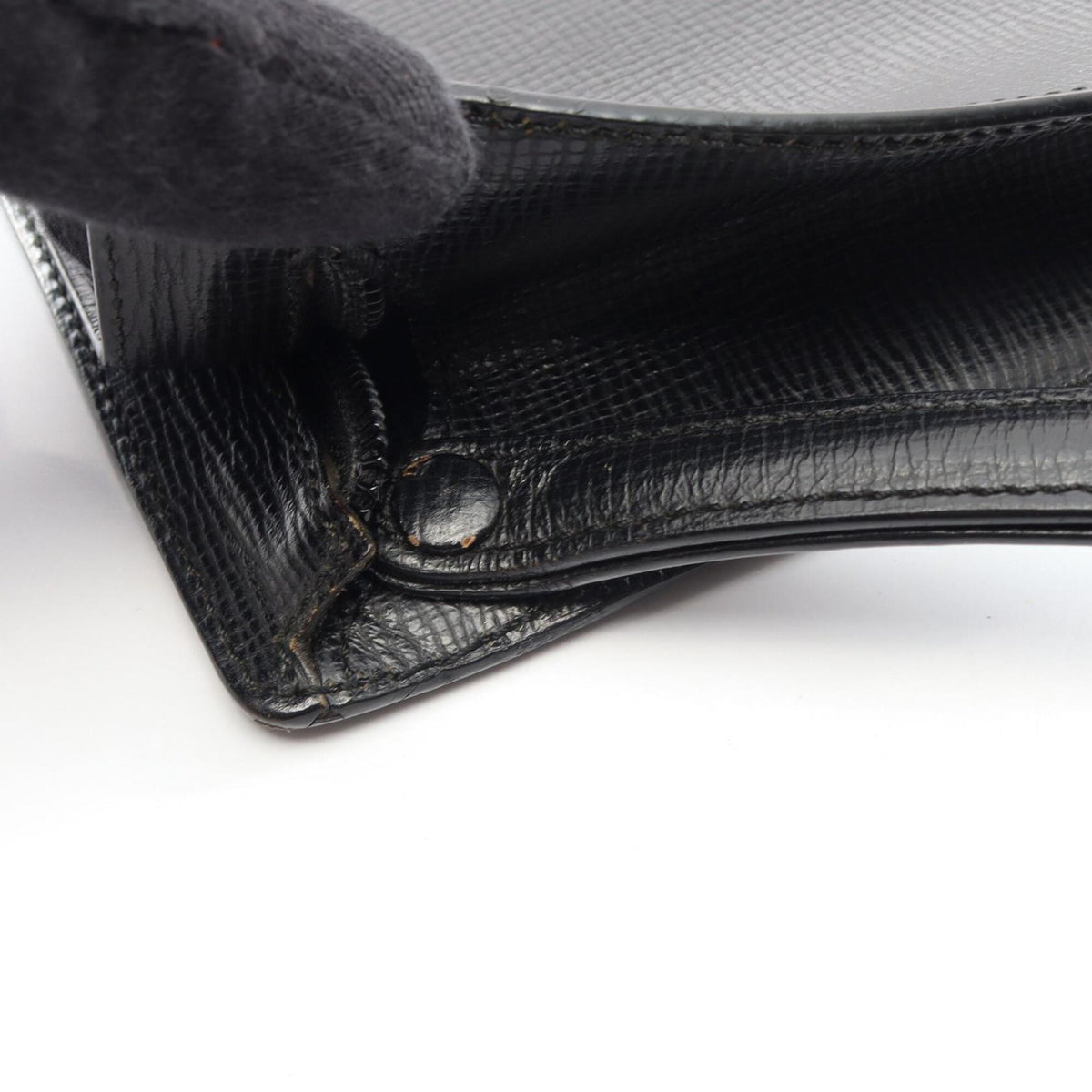 Loewe Black Leather Clutch Bag Handbag (Pre-Owned)