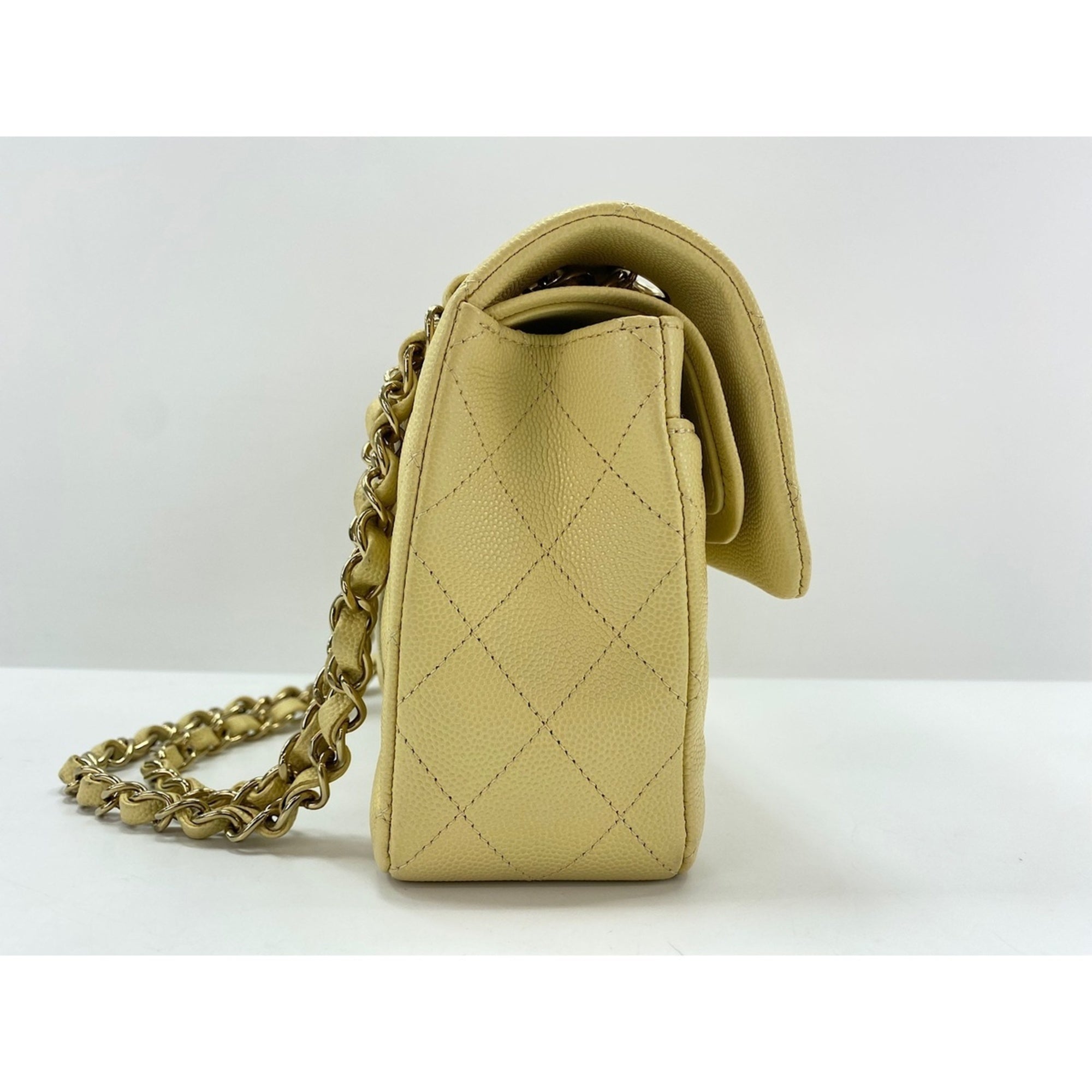 Chanel Matelasse Yellow Shoulder Bag (Pre-Owned)