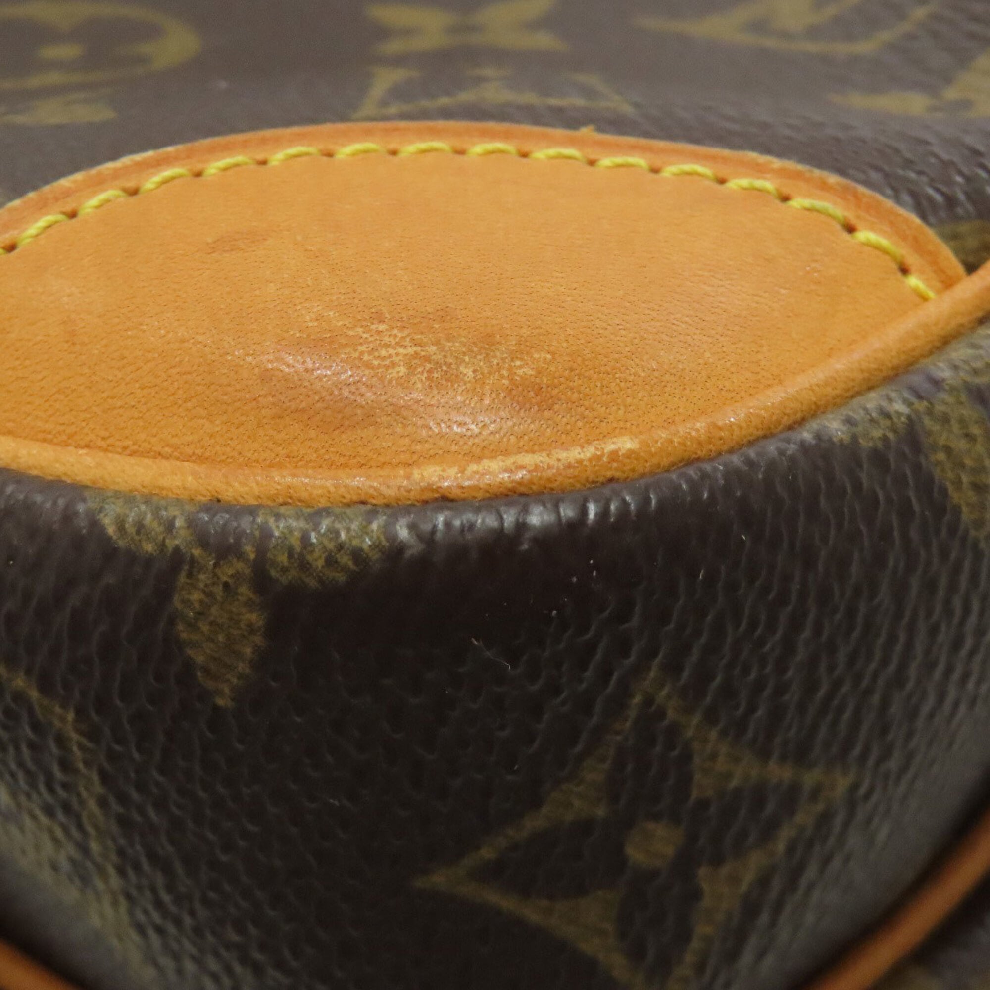 Louis Vuitton Brown Monogram Monogram Canvas Shoulder Bag (Pre-Owned)