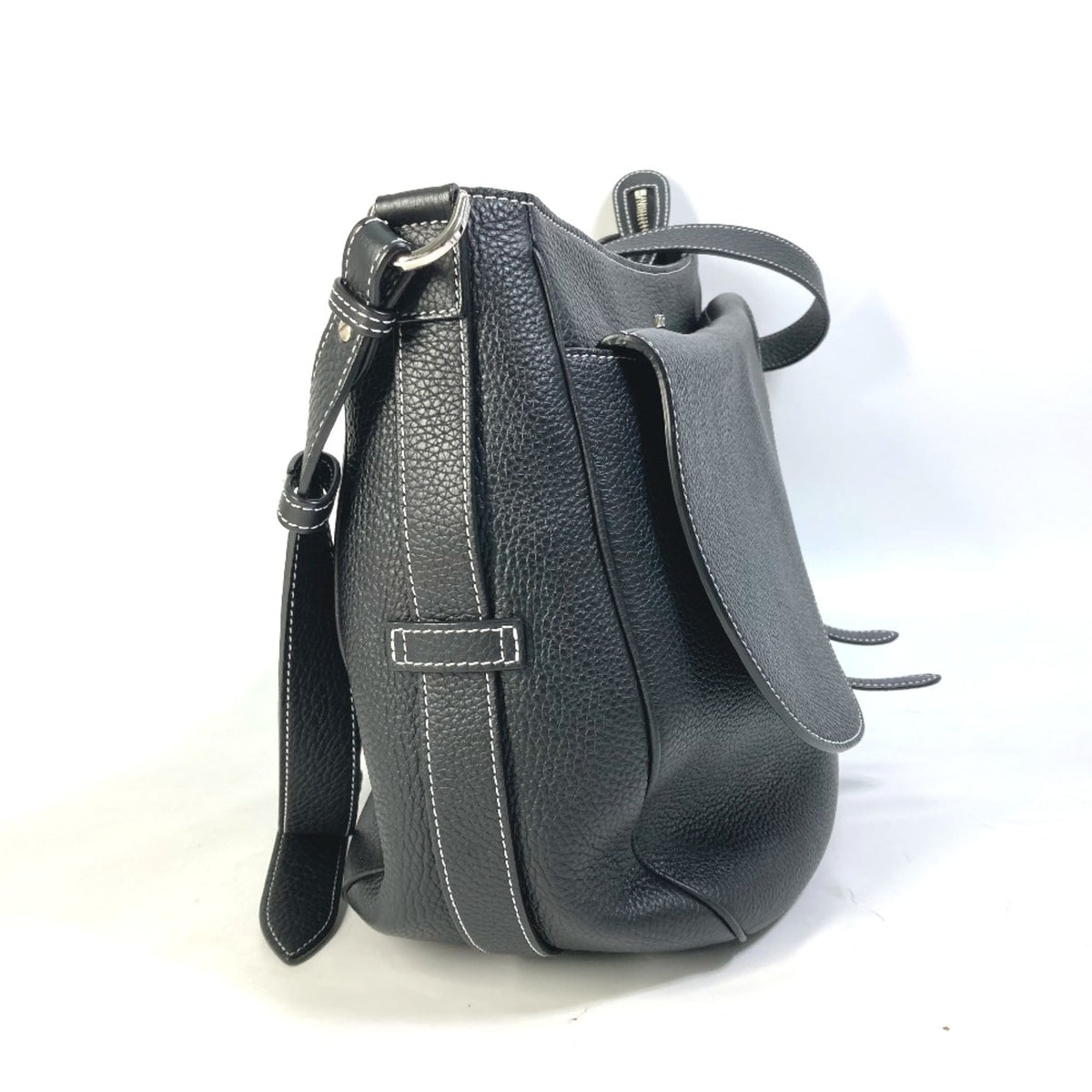 Christian Dior Black Leather Shoulder Bag (Pre-Owned)