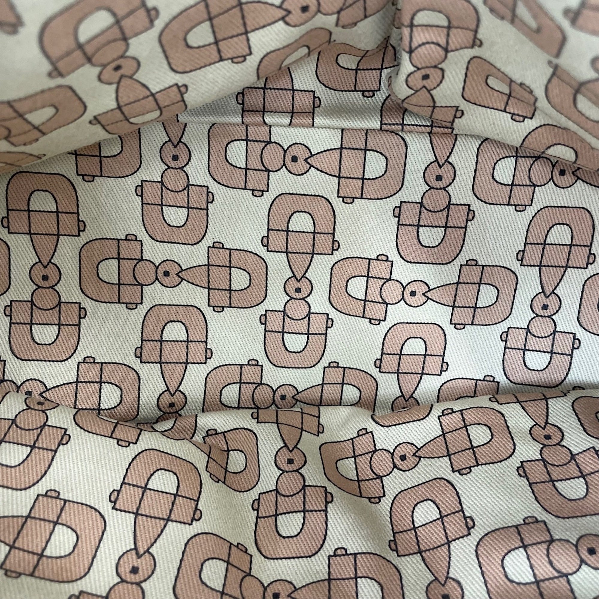 Gucci Sherry Line Beige Handbag (Pre-Owned)