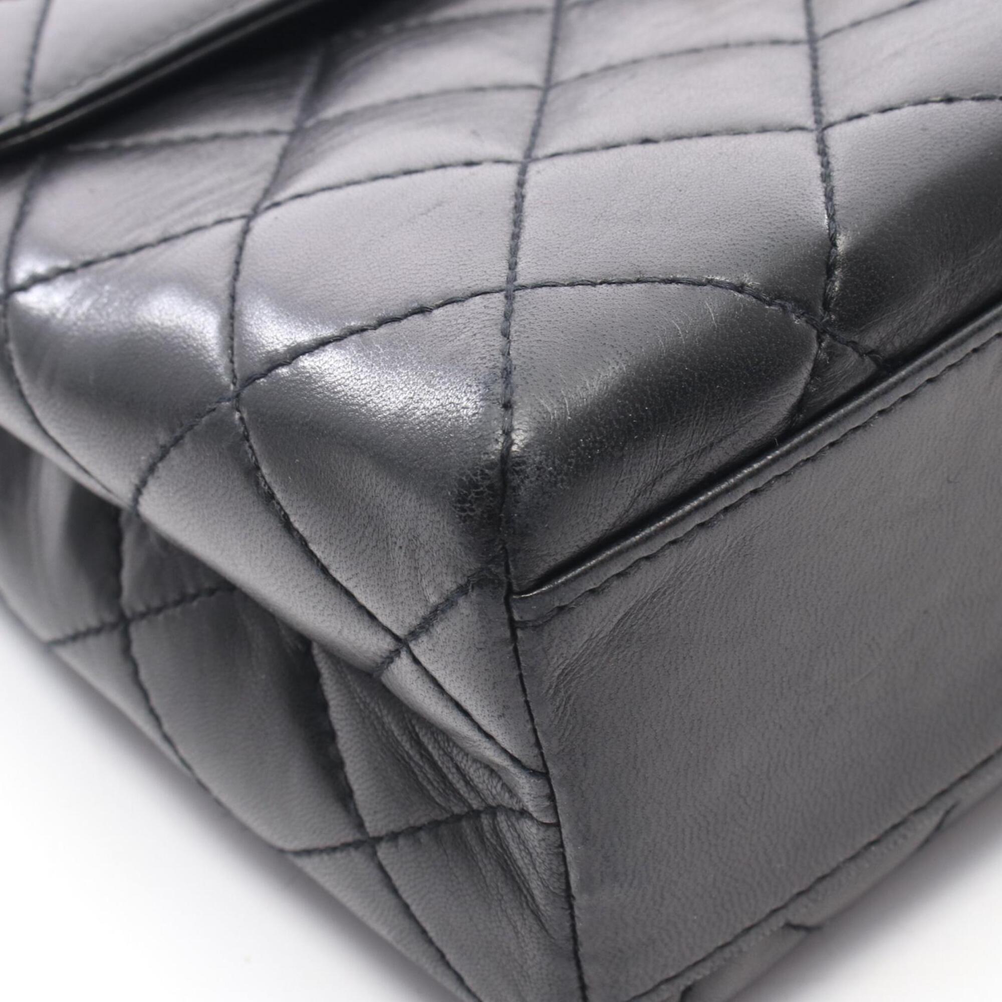 Chanel Black Leather Handbag (Pre-Owned)