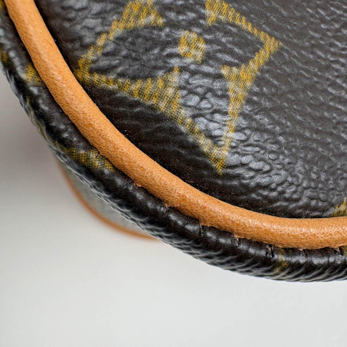 Louis Vuitton Brown Monogram Shoulder Bag (Pre-Owned)