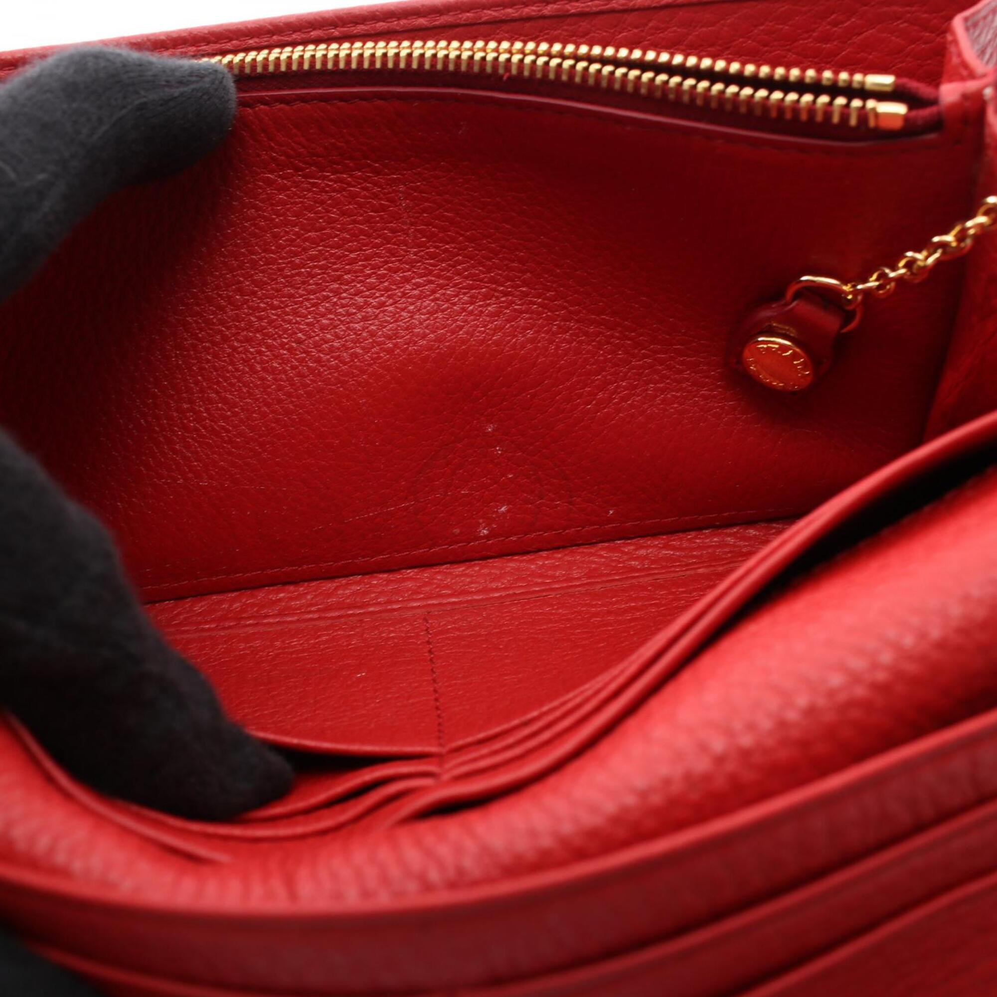 Prada Red Color Leather Long Wallet (Bi-Fold) (Pre-Owned)