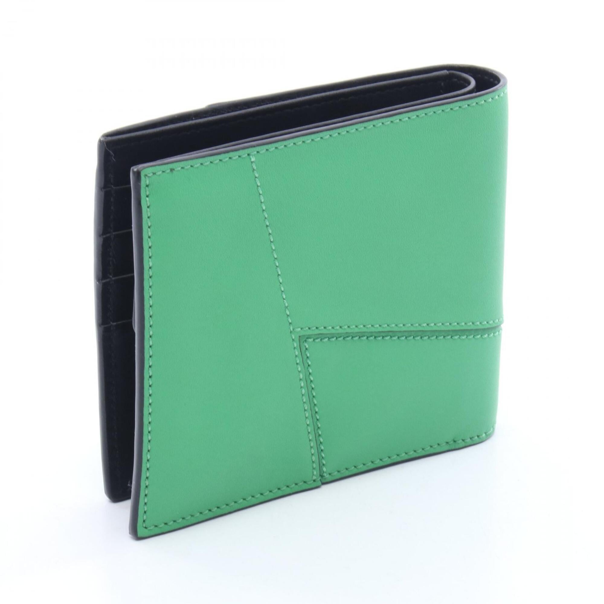 Loewe Green Leather Wallet (Bi-Fold) (Pre-Owned)
