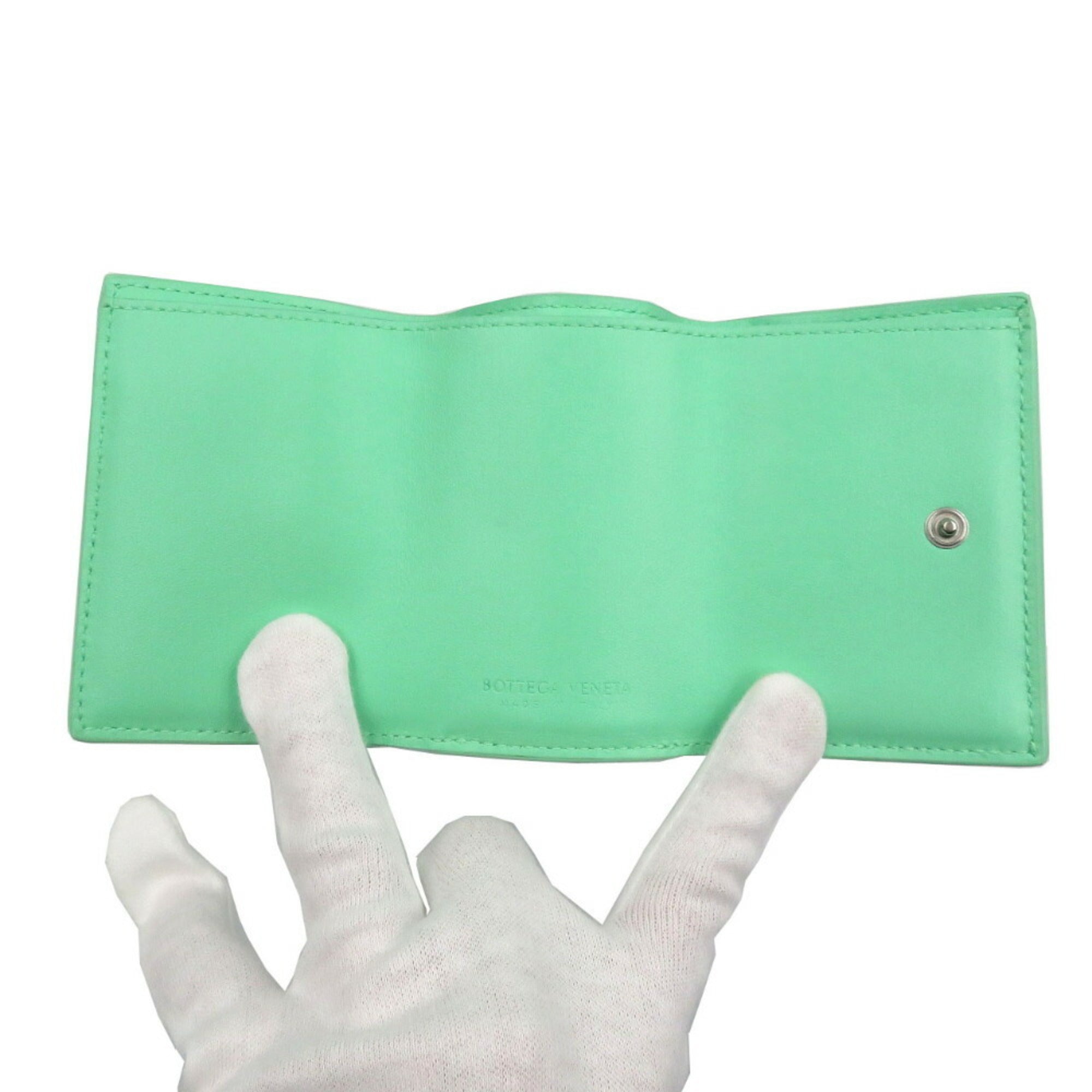 Bottega Veneta Green Leather Wallet (Tri-Fold) (Pre-Owned)
