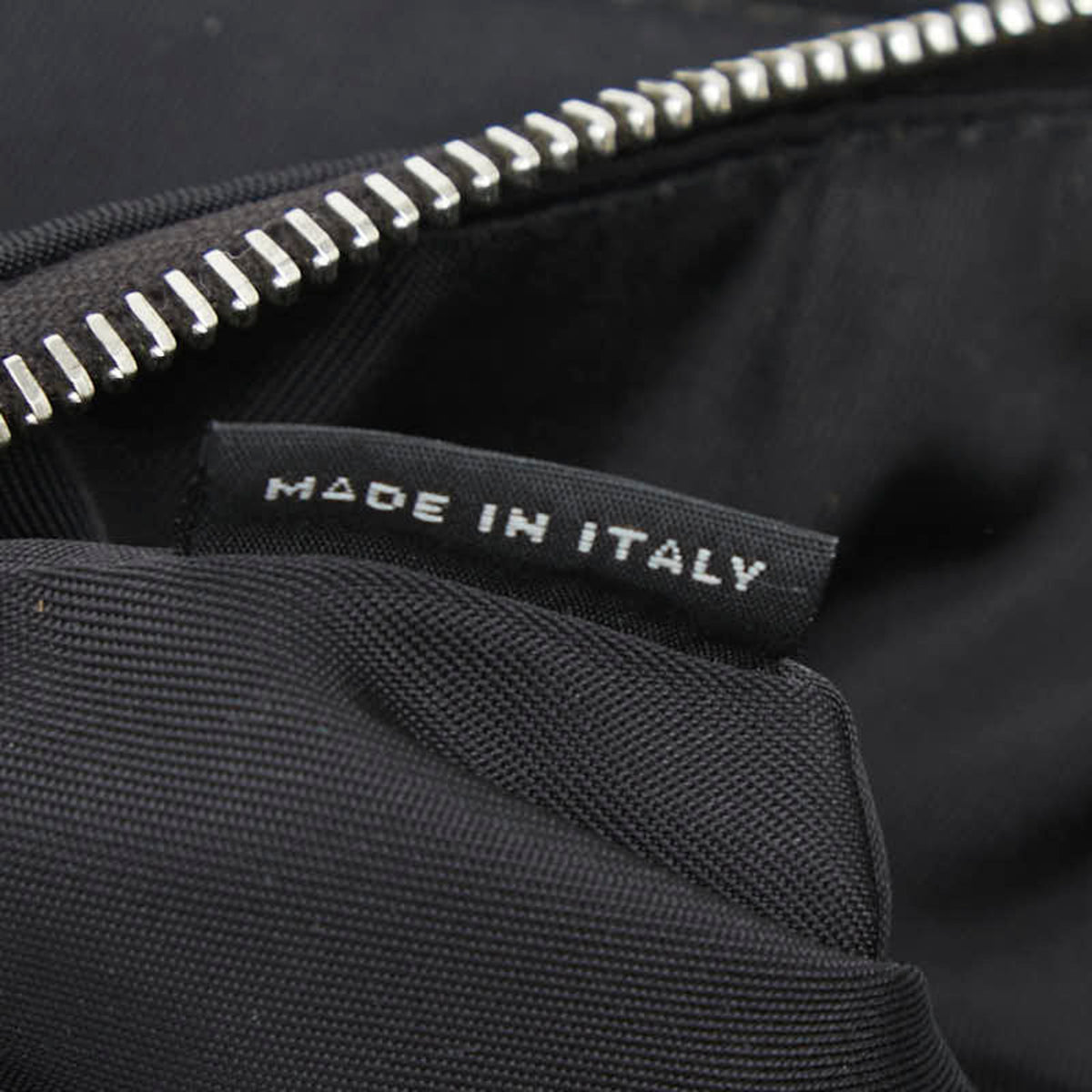 Prada Black Nylon Shoulder Bag (Pre-Owned)