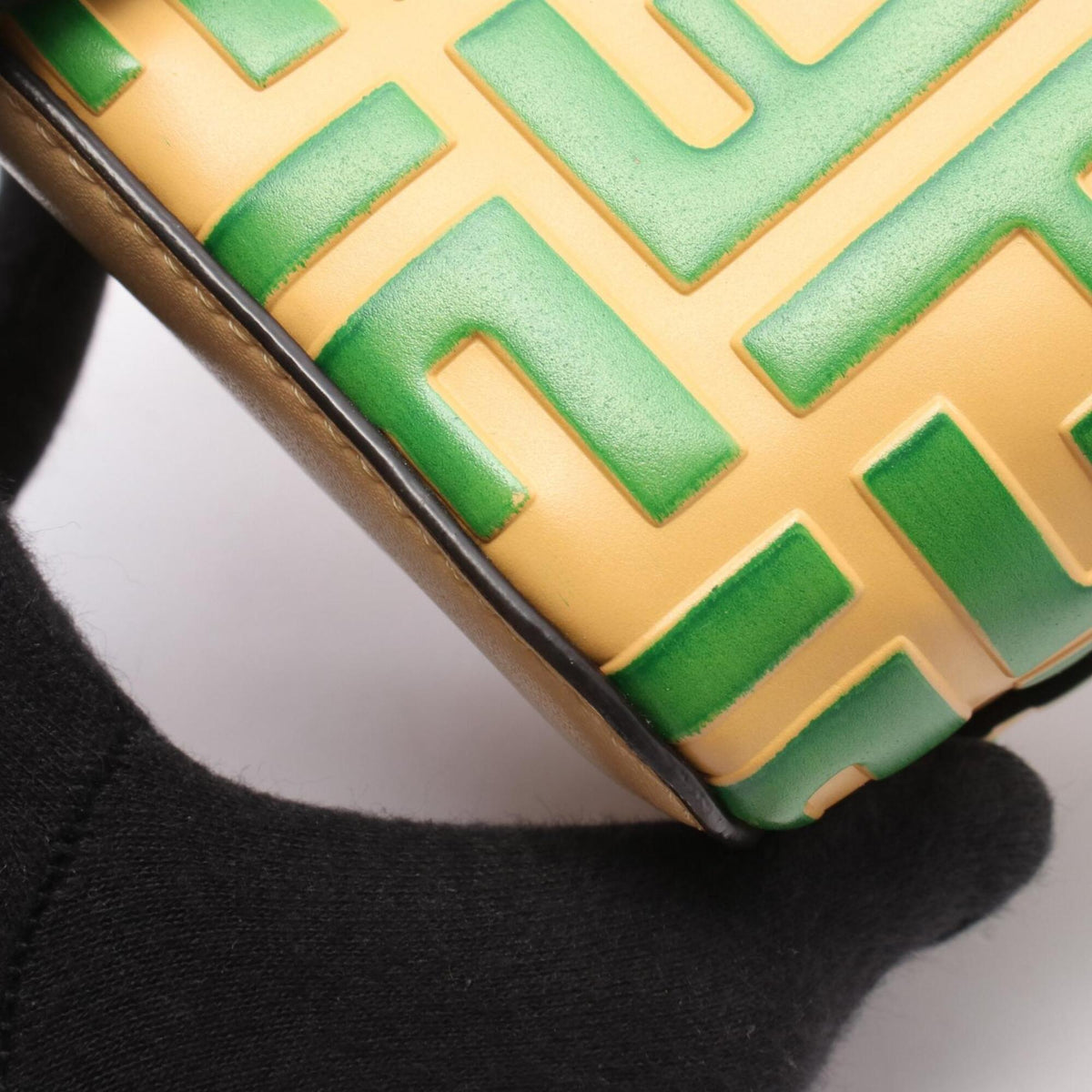 Fendi Green Yellow Leather Handbag (Pre-Owned)
