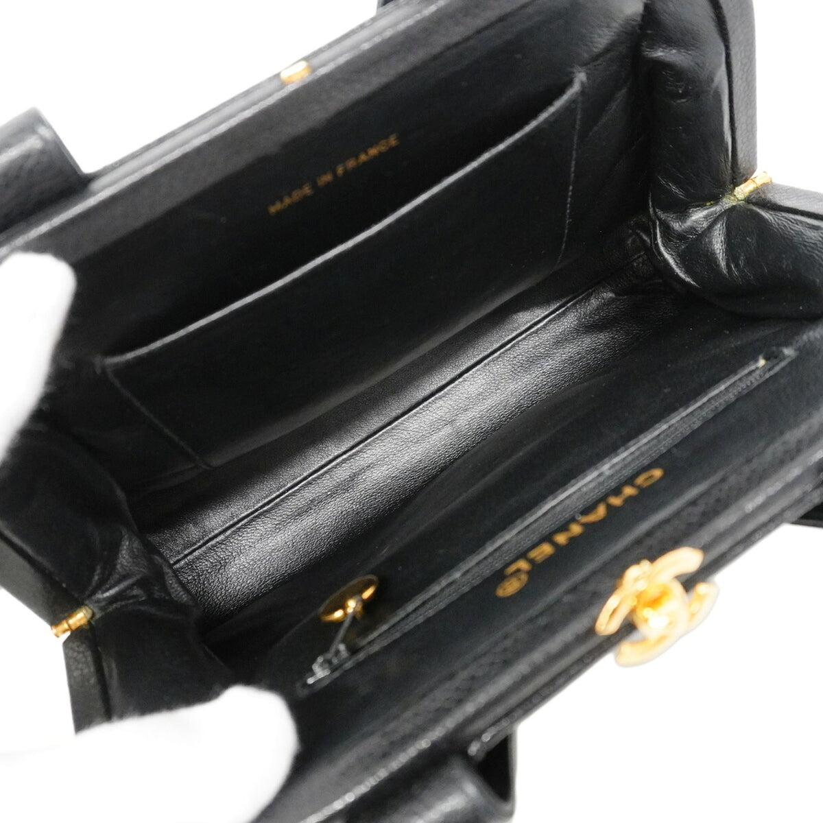 Chanel Black Grained Calfskin Handbag (Pre-Owned)