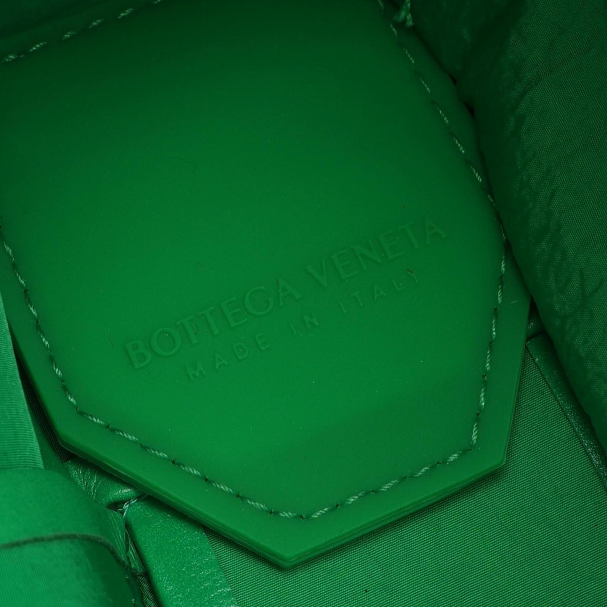 Bottega Veneta Green Leather Handbag Shoulder Bag (Pre-Owned)