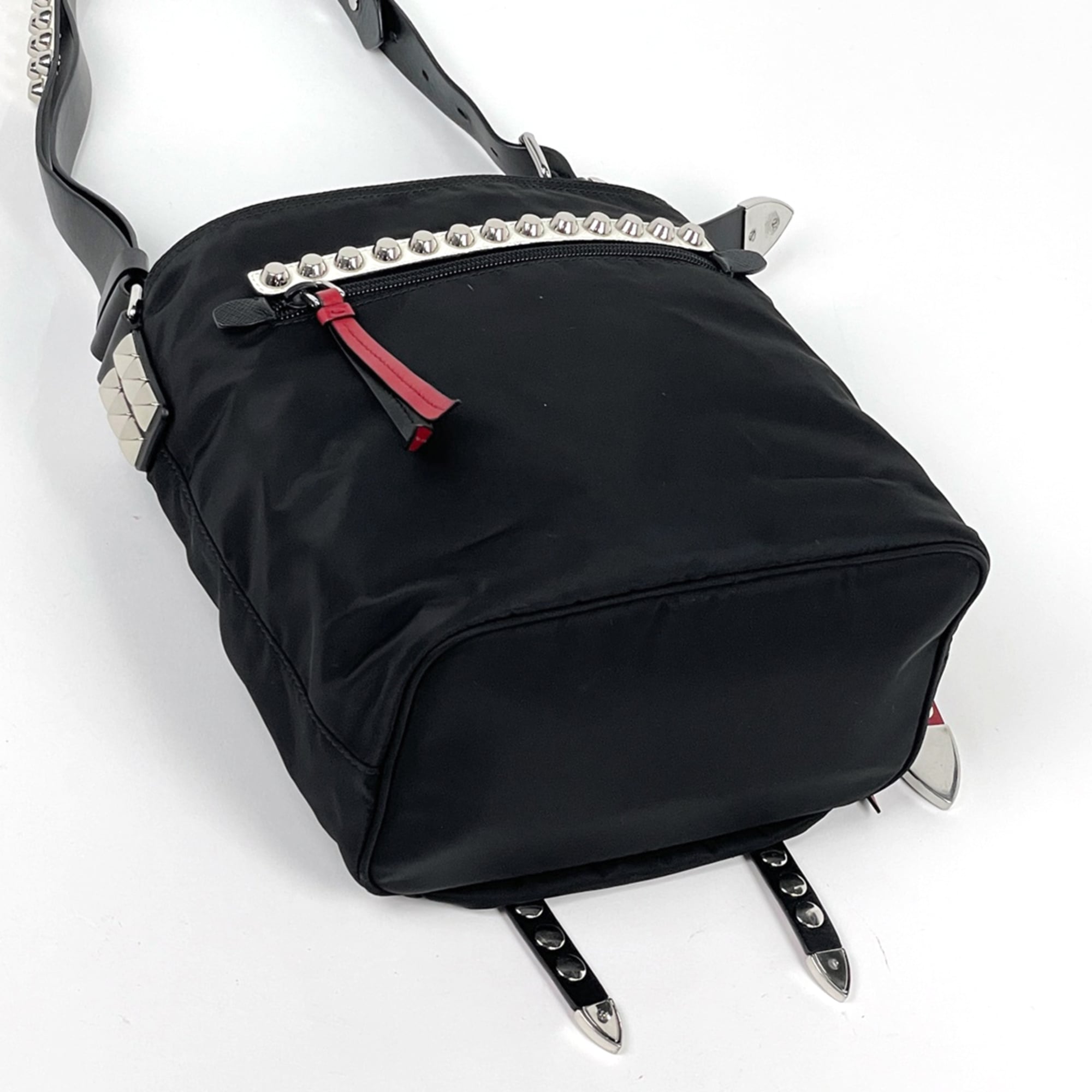 Prada Black Nylon Shoulder Bag (Pre-Owned)
