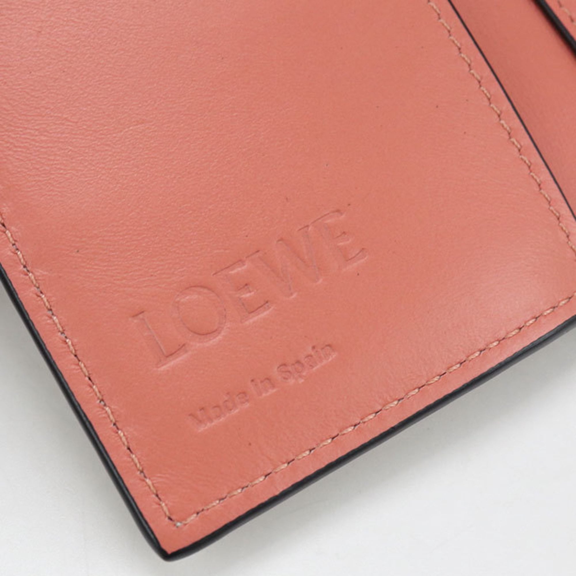 Loewe Beige Leather Wallet (Tri-Fold) (Pre-Owned)
