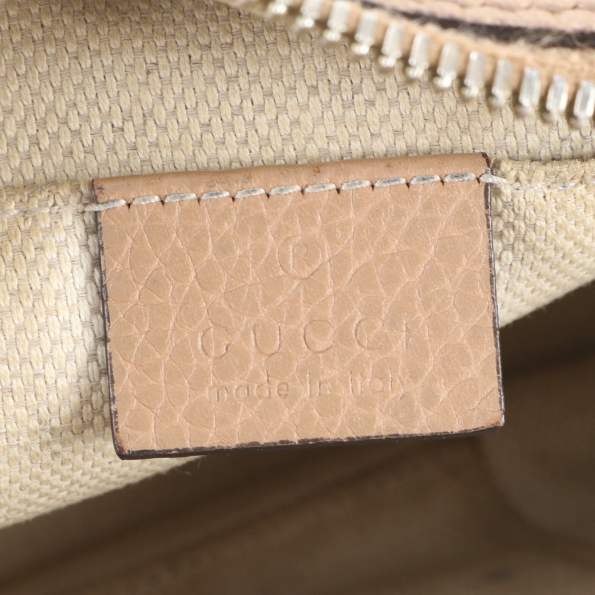 Gucci Soho Beige Leather Shoulder Bag (Pre-Owned)