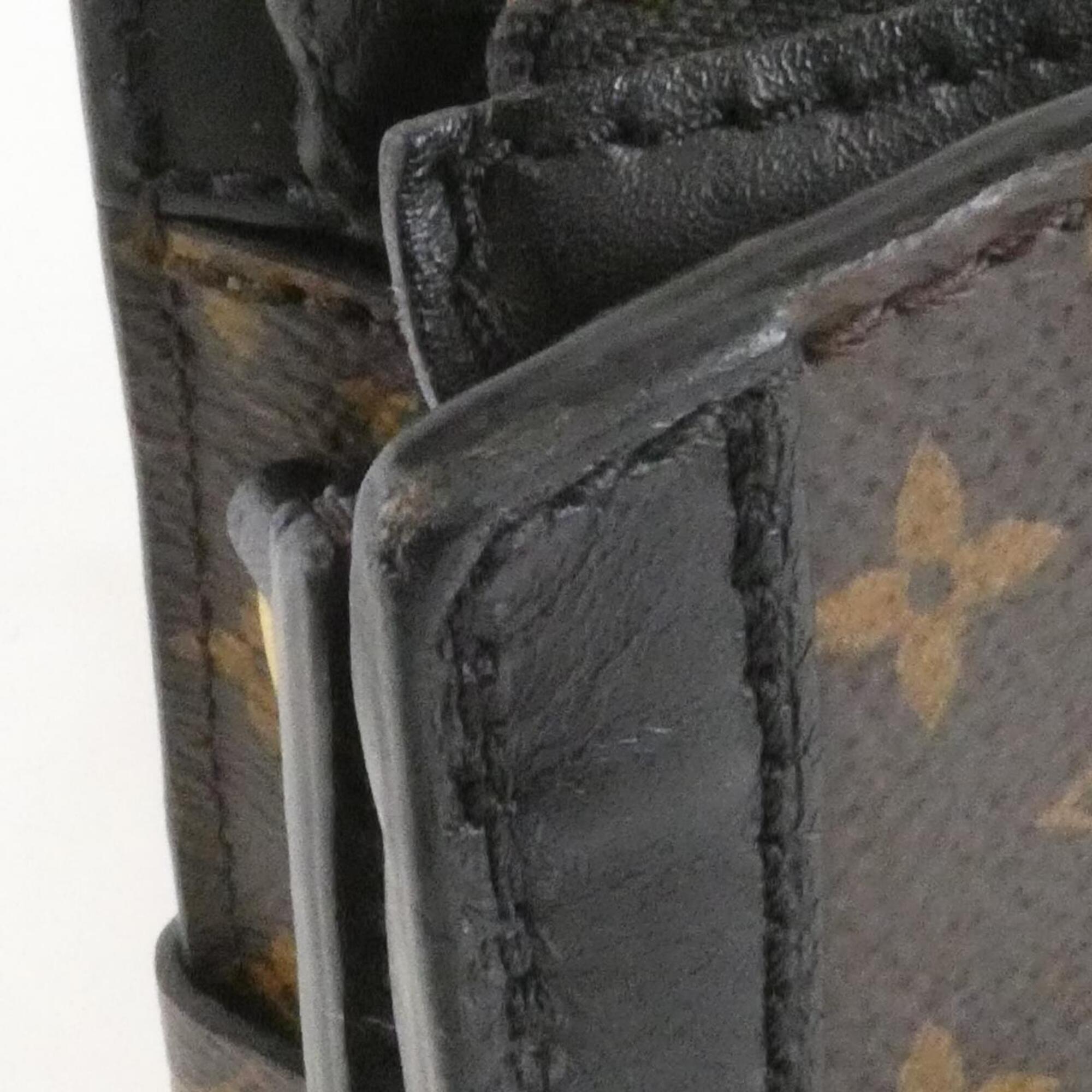 Louis Vuitton Marron Coated Canvas Shoulder Bag (Pre-Owned)