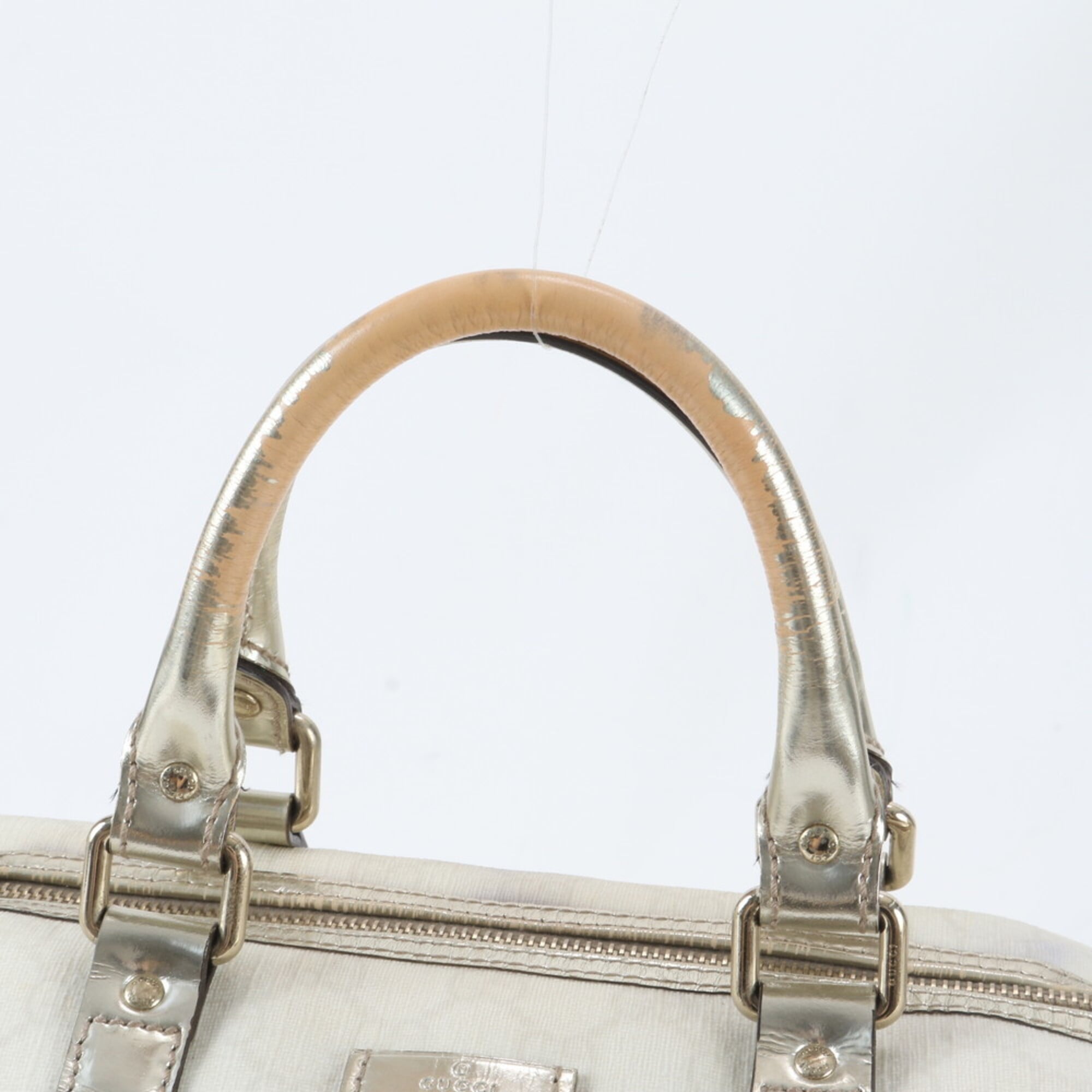 Gucci Gold White Gg Supreme Handbag (Pre-Owned)