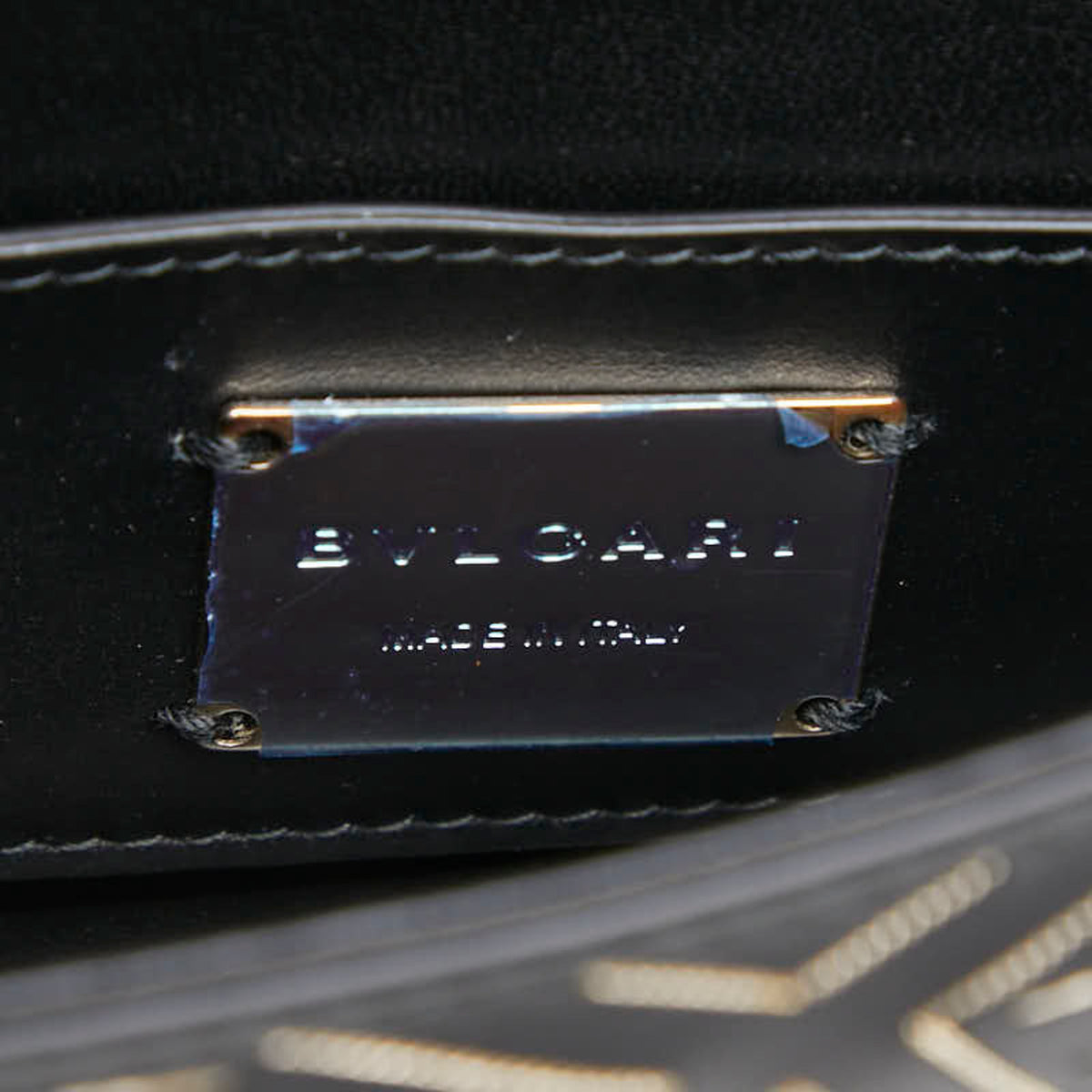 Bvlgari Black Leather Shoulder Bag (Pre-Owned)