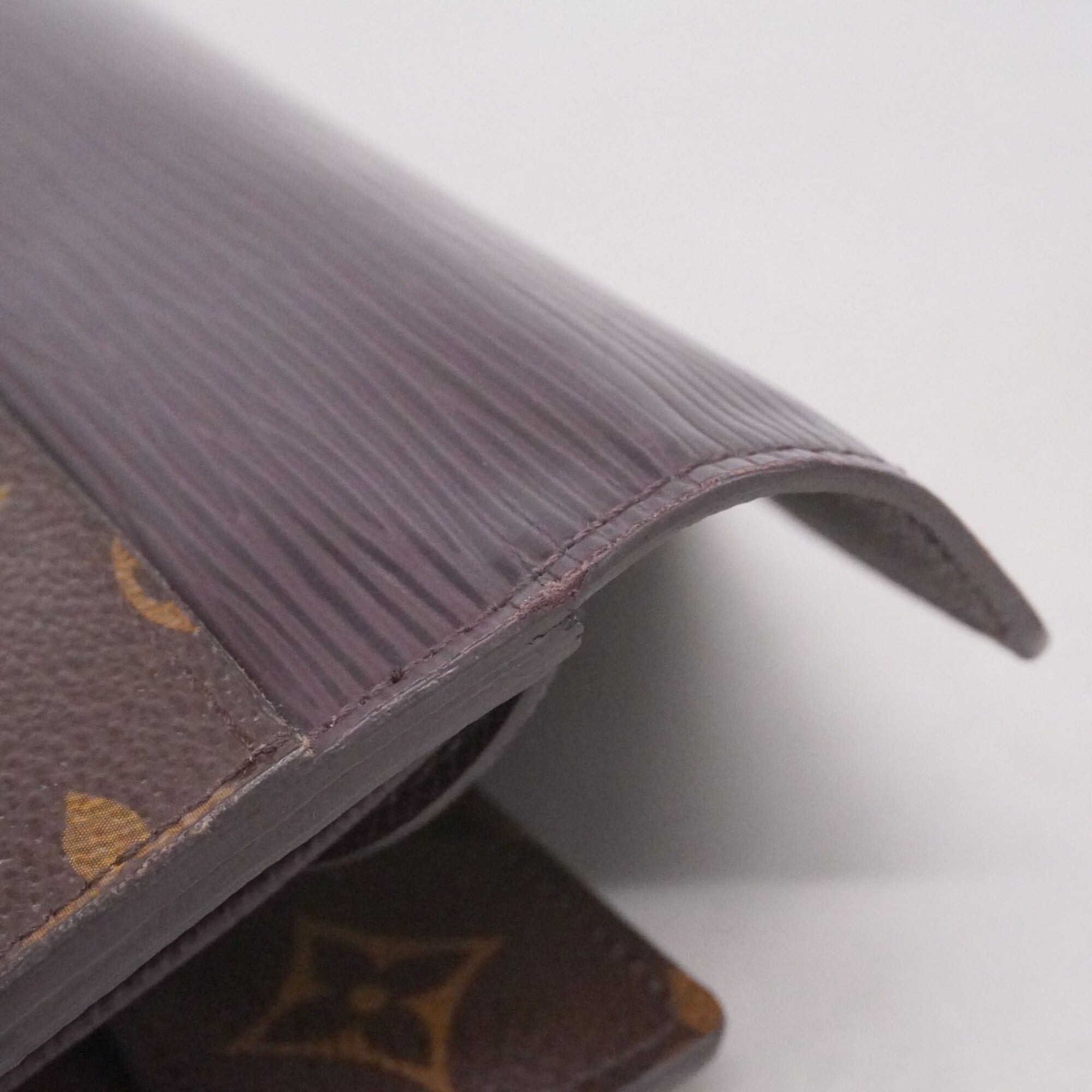 Louis Vuitton Quetsche Long Wallet (Tri-Fold) (Pre-Owned)