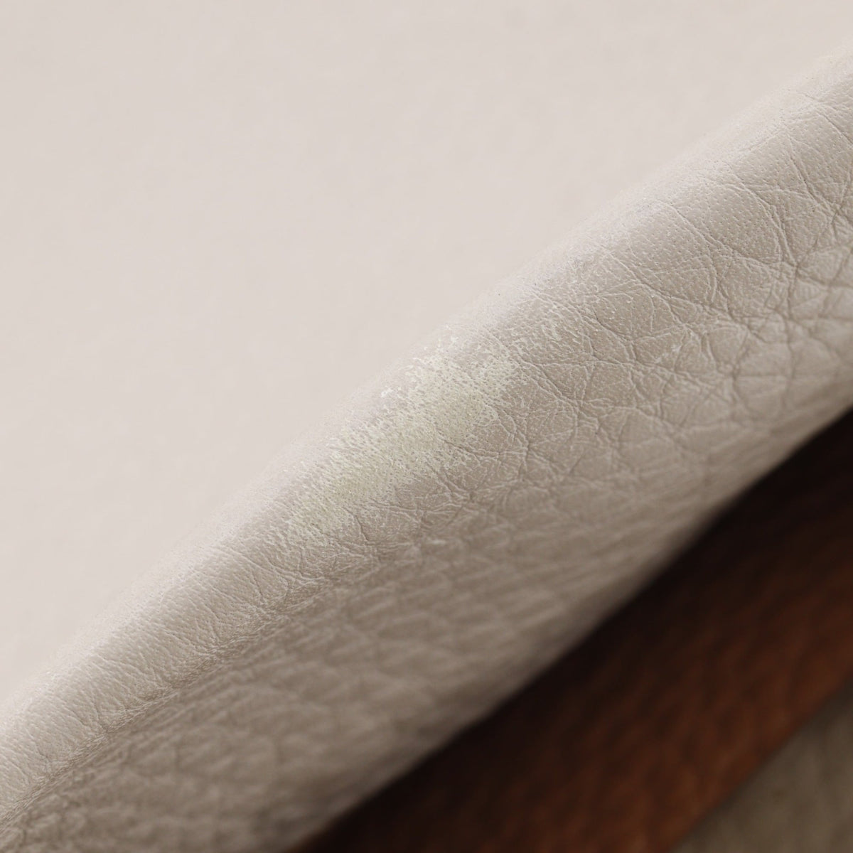Fendi Peekaboo Light Gray Leather Handbag (Pre-Owned)
