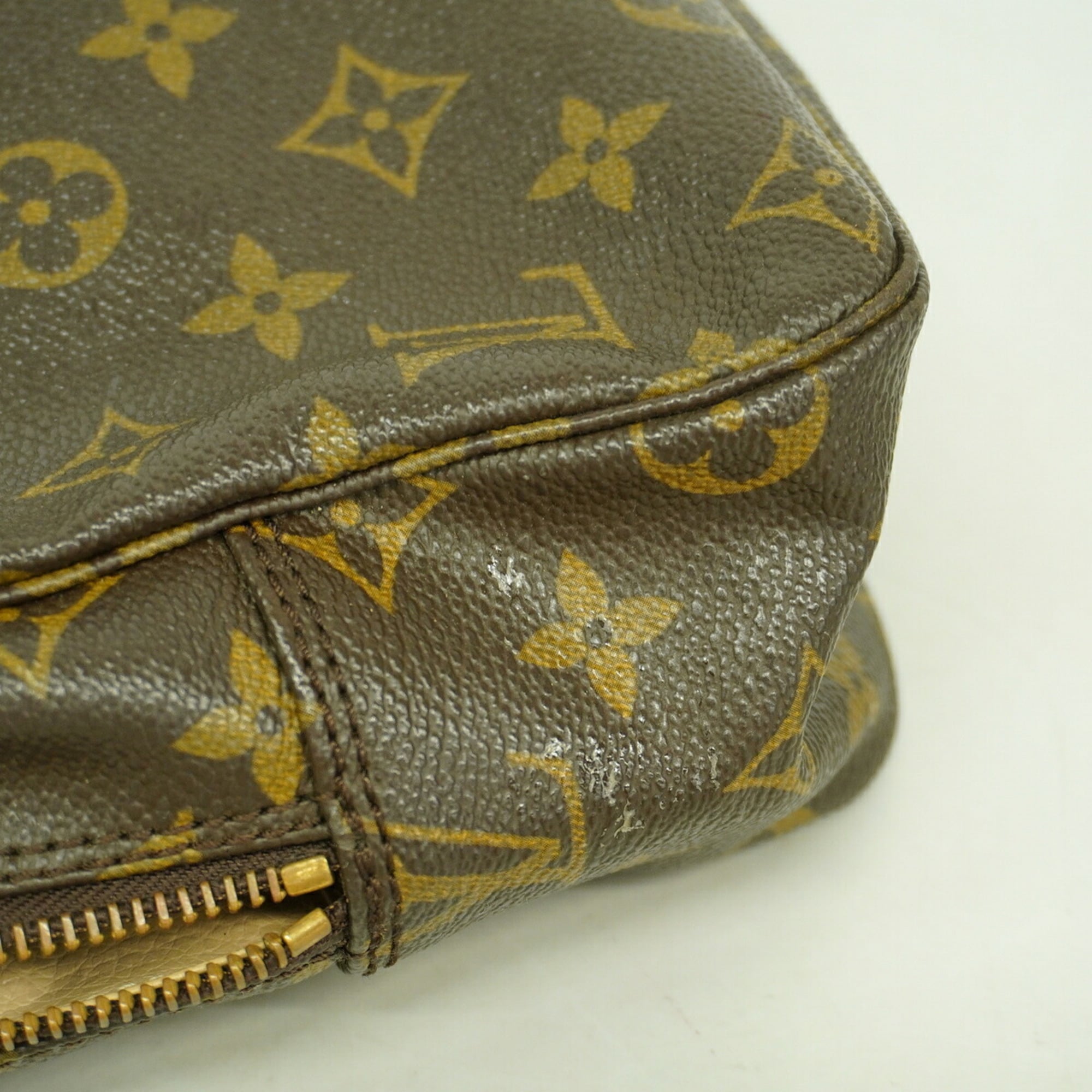 Louis Vuitton Brown Pouch (Pre-Owned)