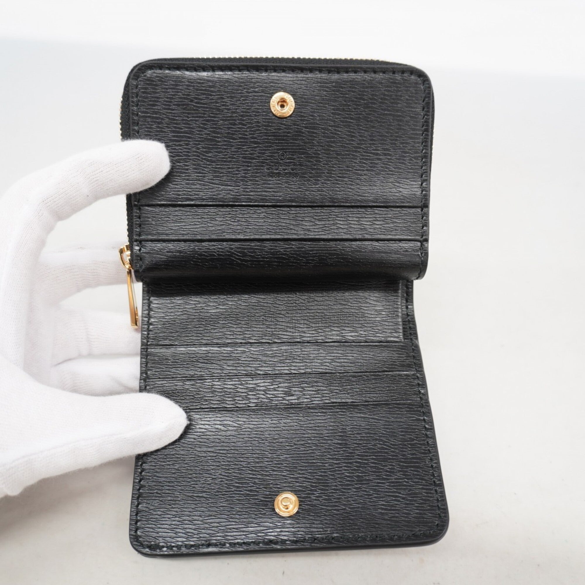 Gucci Black Leather Wallet (Bi-Fold) (Pre-Owned)