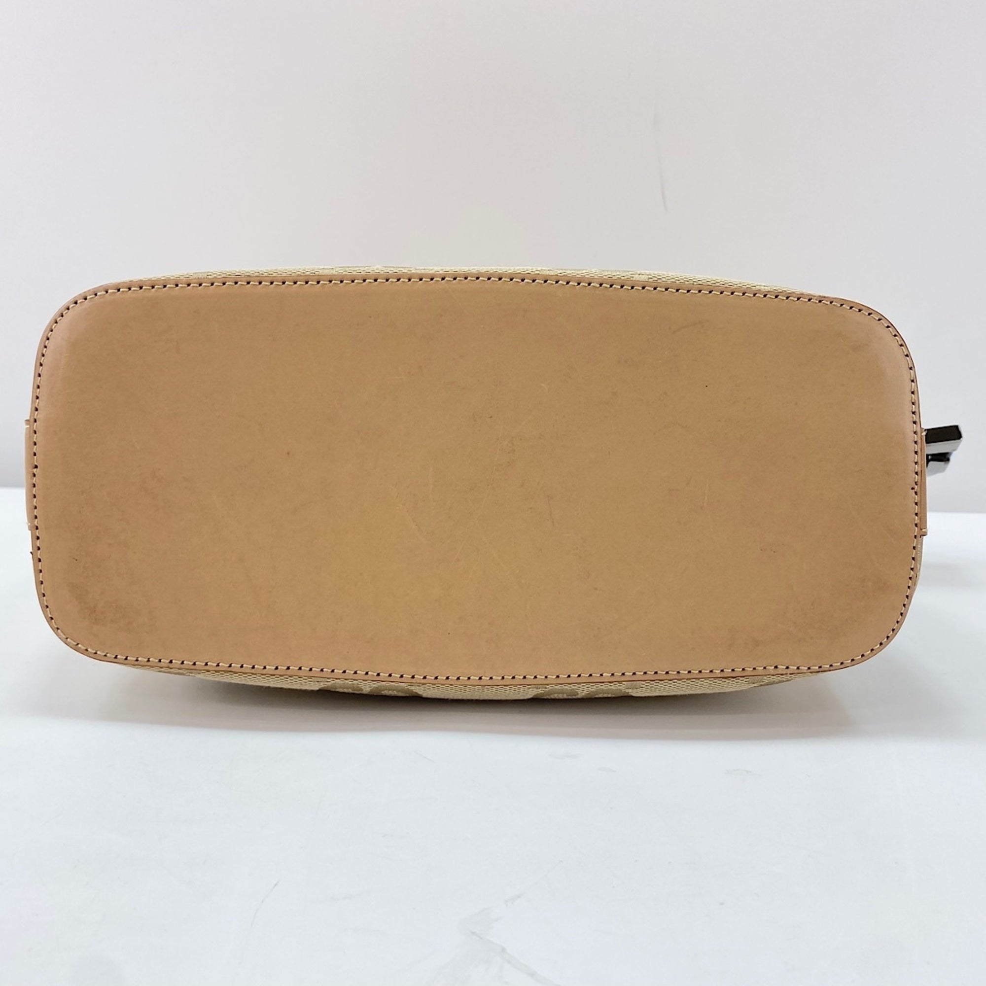 Gucci Beige Shoulder Bag (Pre-Owned)