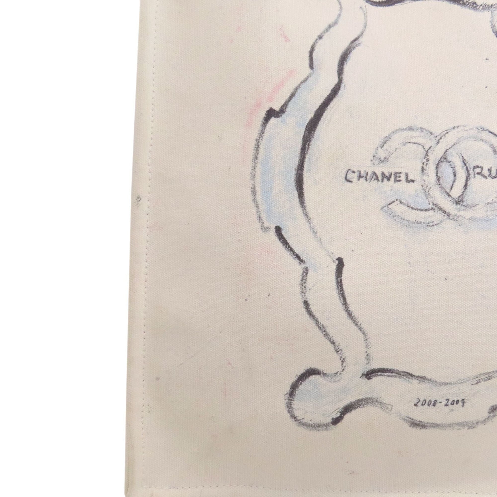 Chanel White Canvas Tote Bag (Pre-Owned)