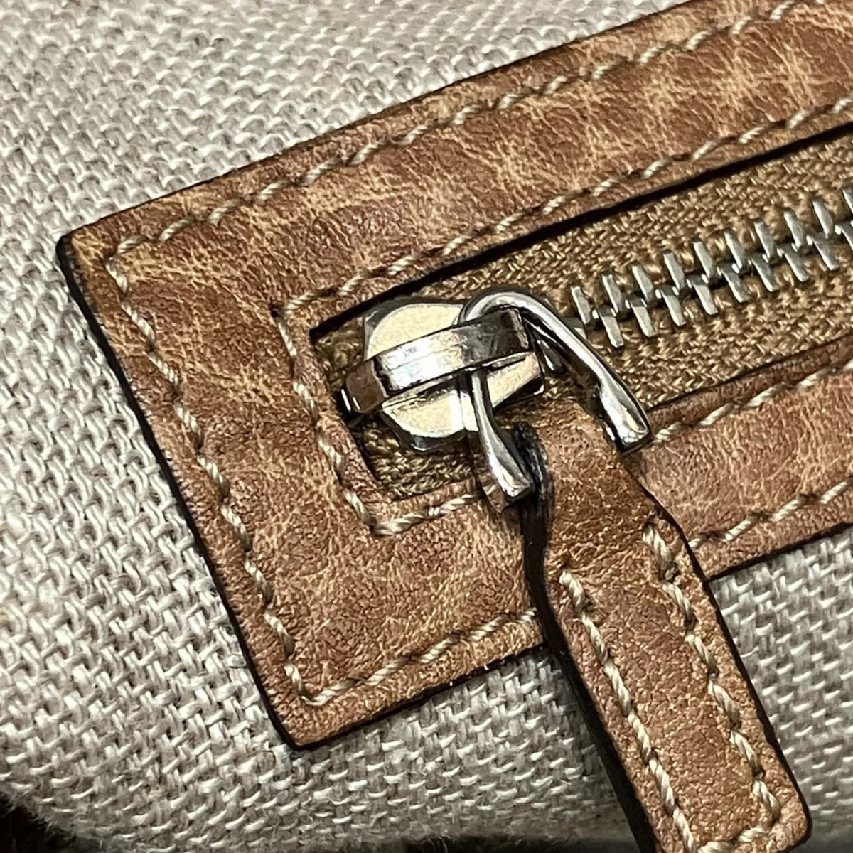 Gucci Multi-Color Hemp Linen Leather Tote Bag (Pre-Owned)
