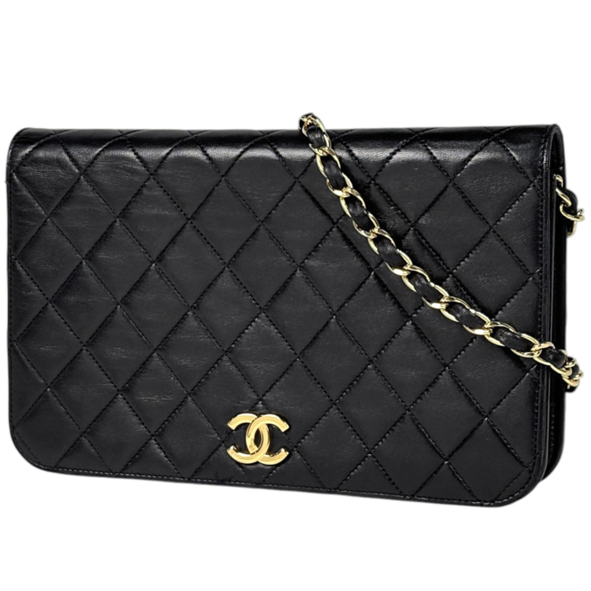 Chanel Black Leather Shoulder Bag (Pre-Owned)