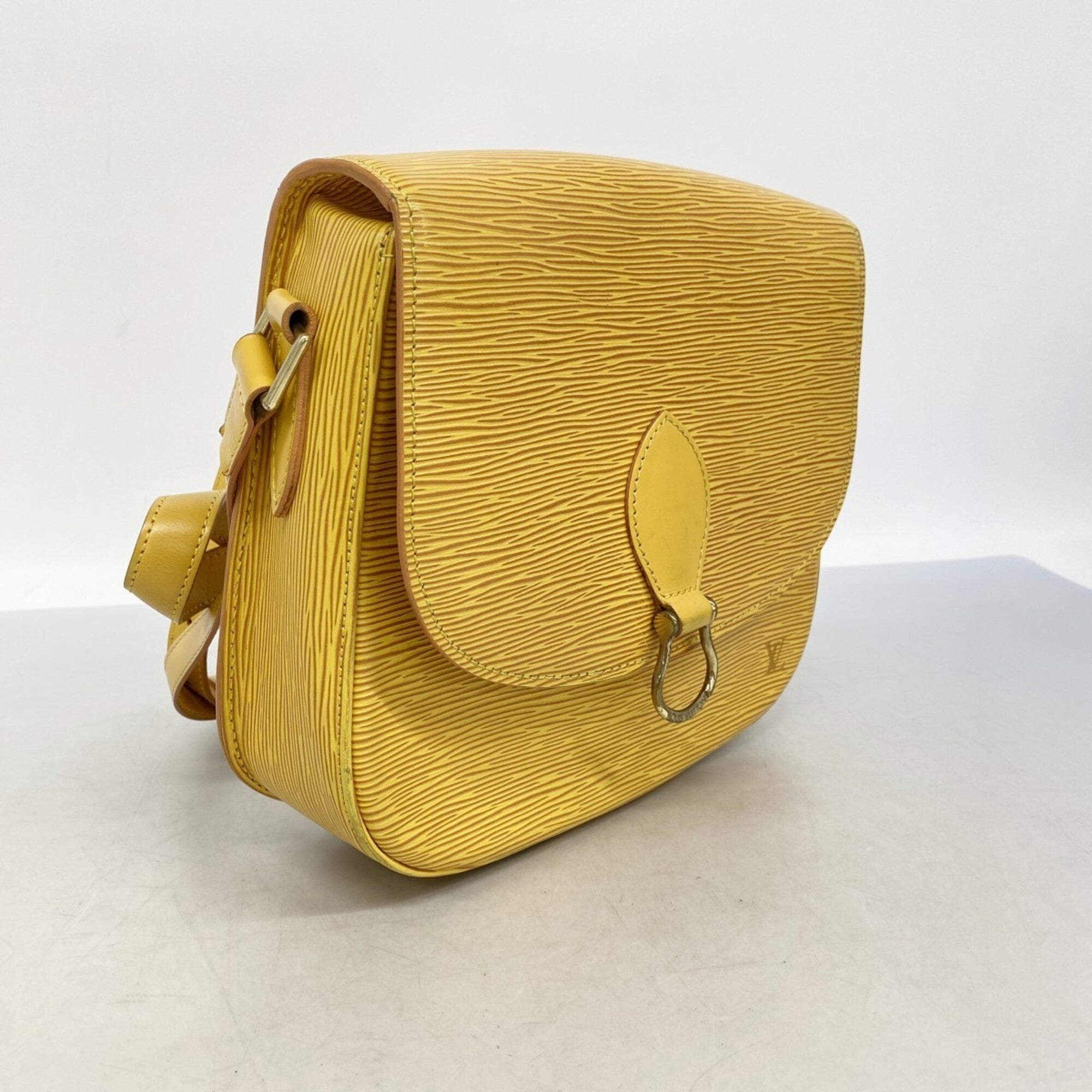 Louis Vuitton Jaune Shoulder Bag (Pre-Owned)