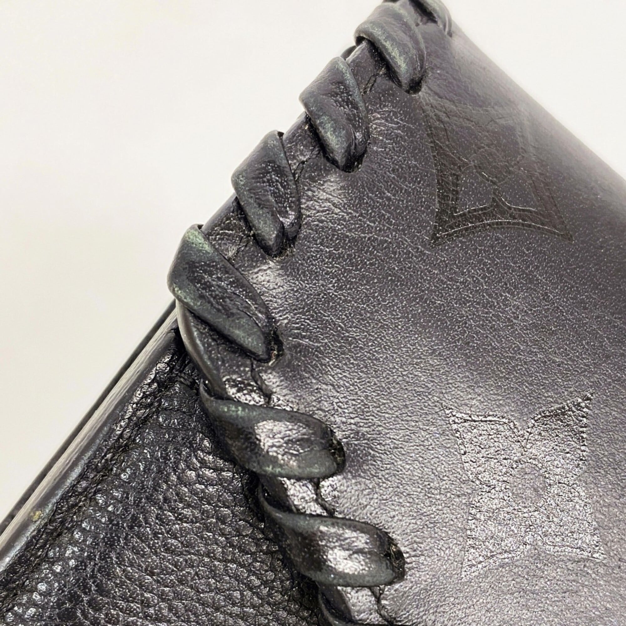 Louis Vuitton Noir Long Wallet (Bi-Fold) (Pre-Owned)